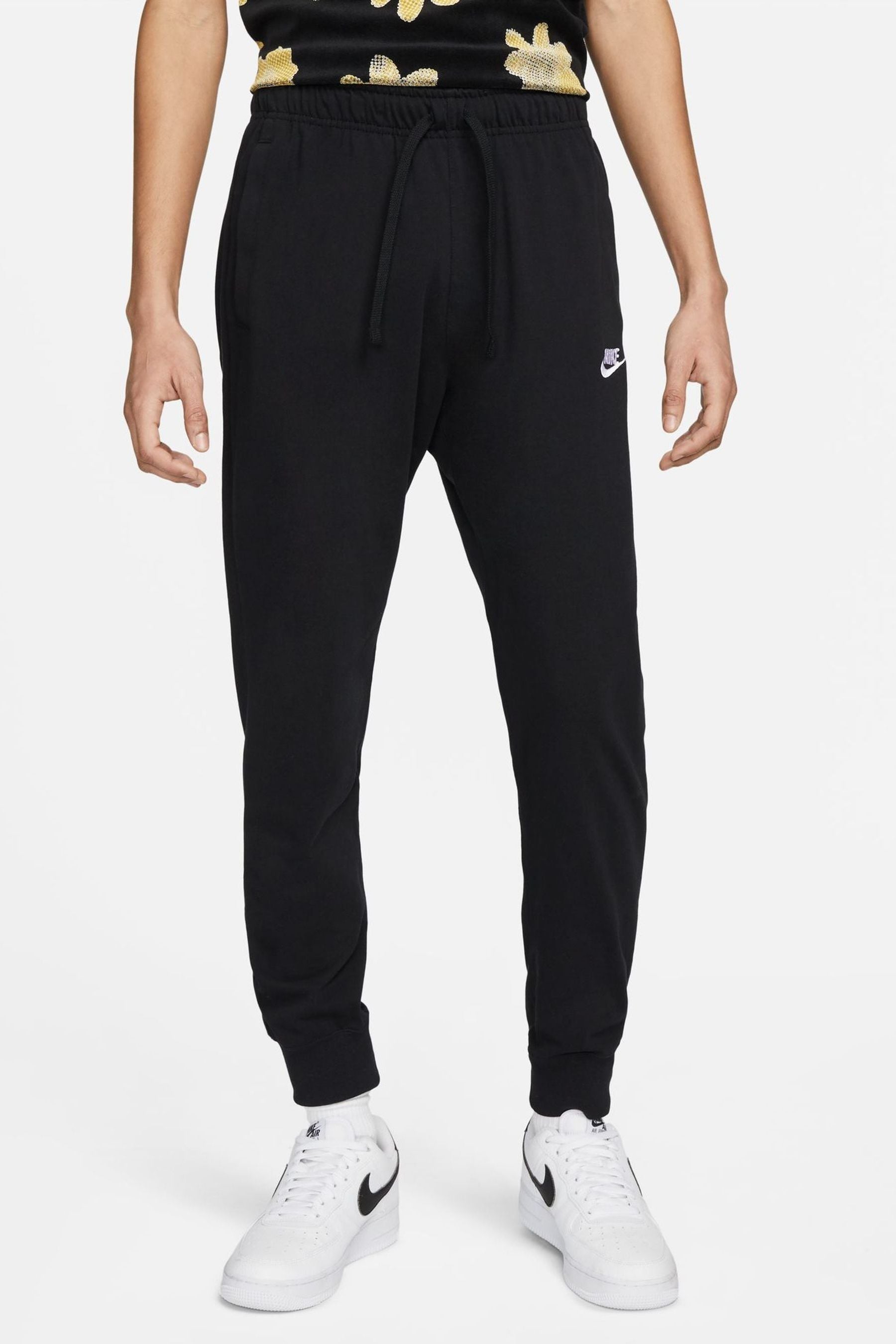 Nike joggers shop next