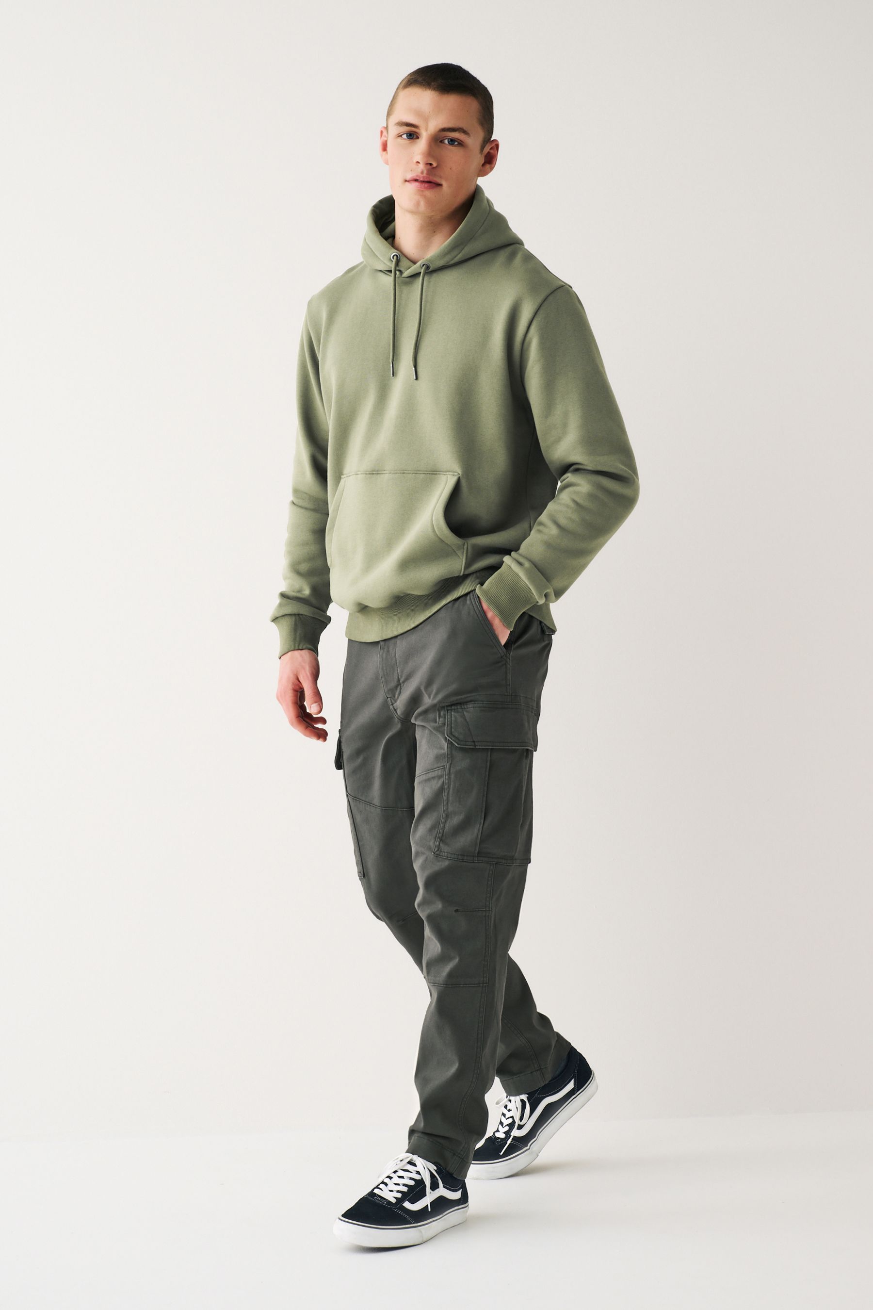 UNIQLO U WIDE FIT PARACHUTE CARGO PANTS | UNIQLO CA