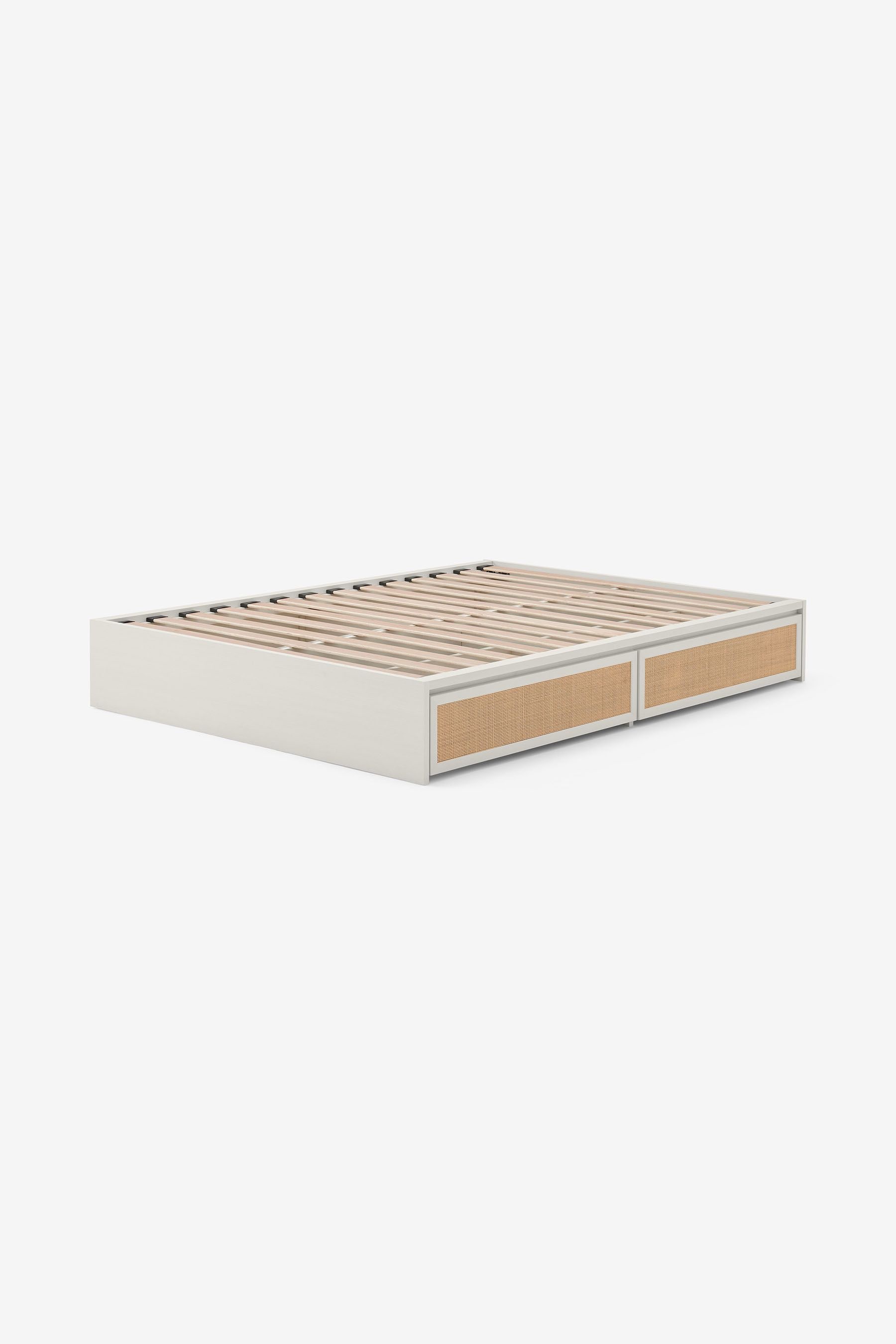Made rattan store bed