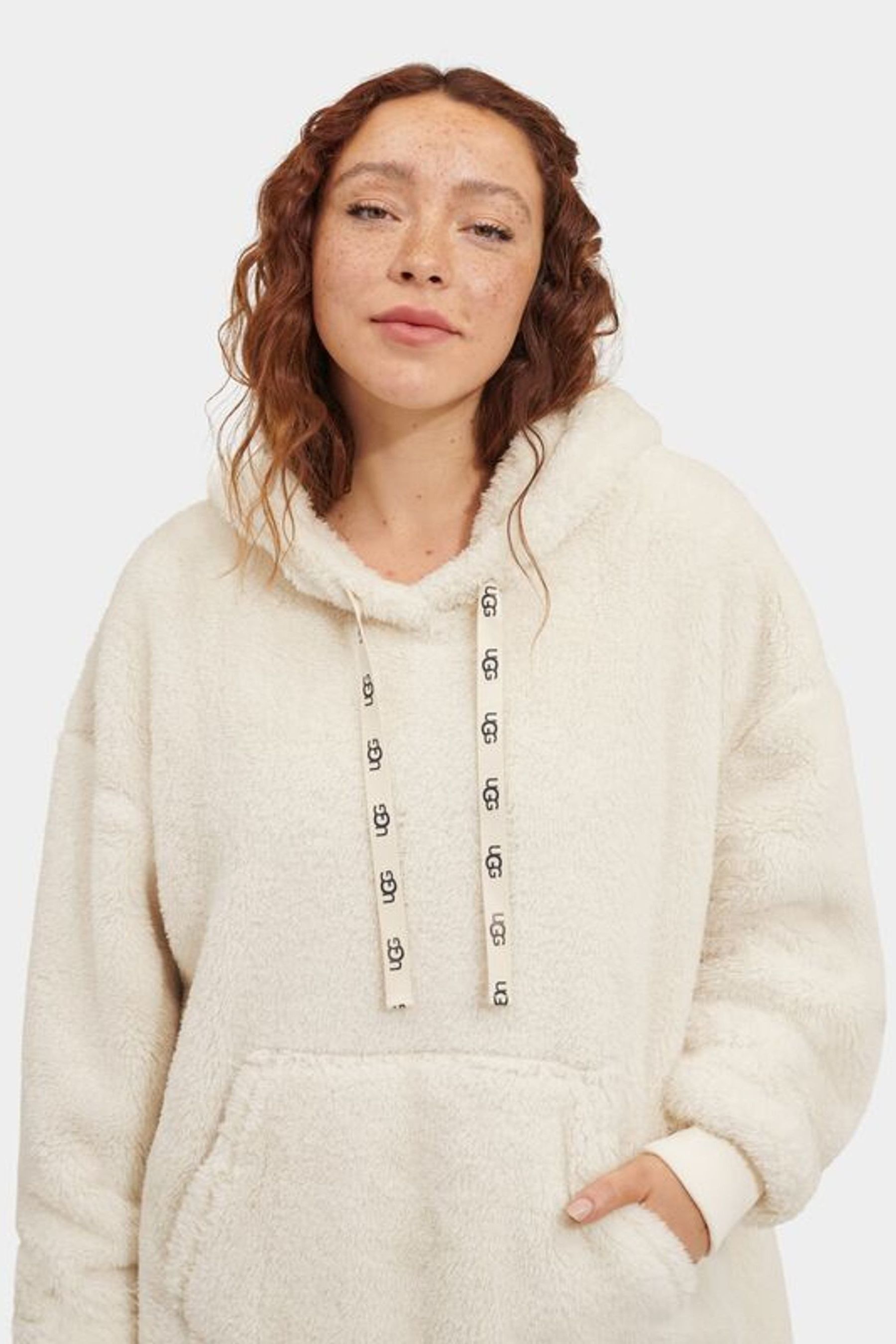 Bath and body sales works ugg blanket