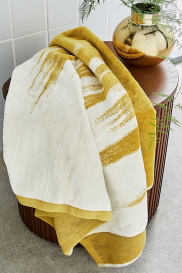 Harlequin Gold Motion Towel