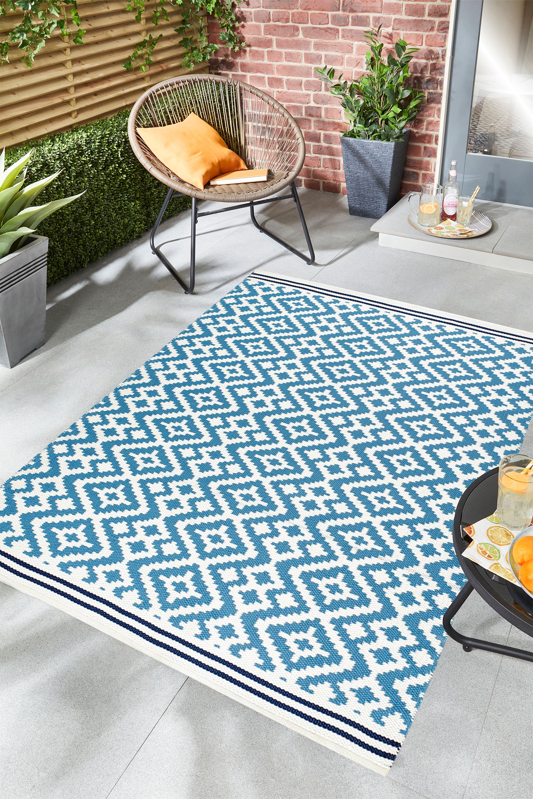 Blue online outdoor rug