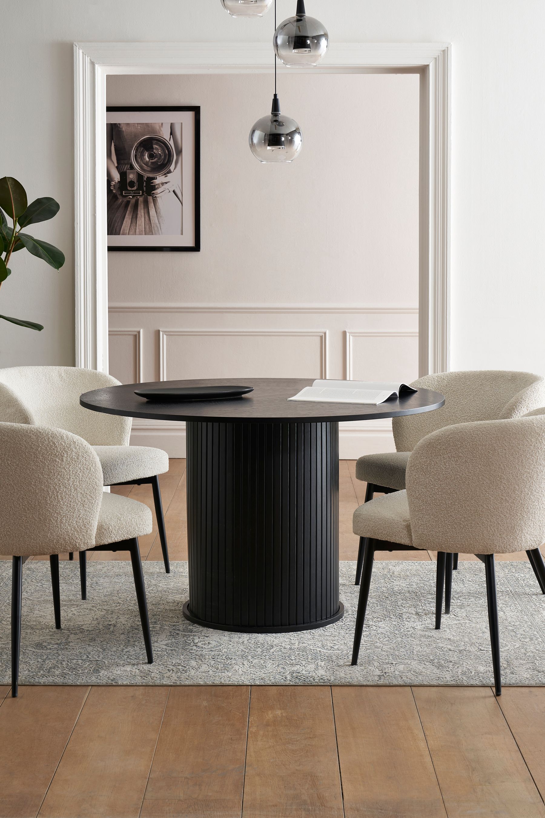 Black Conway Round Oak Veneer Dining Table