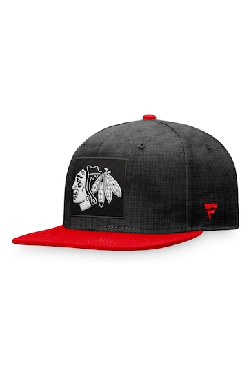 Chicago Blackhawks Fanatics Branded Authentic Pro Game & Train Black Snapback Cap