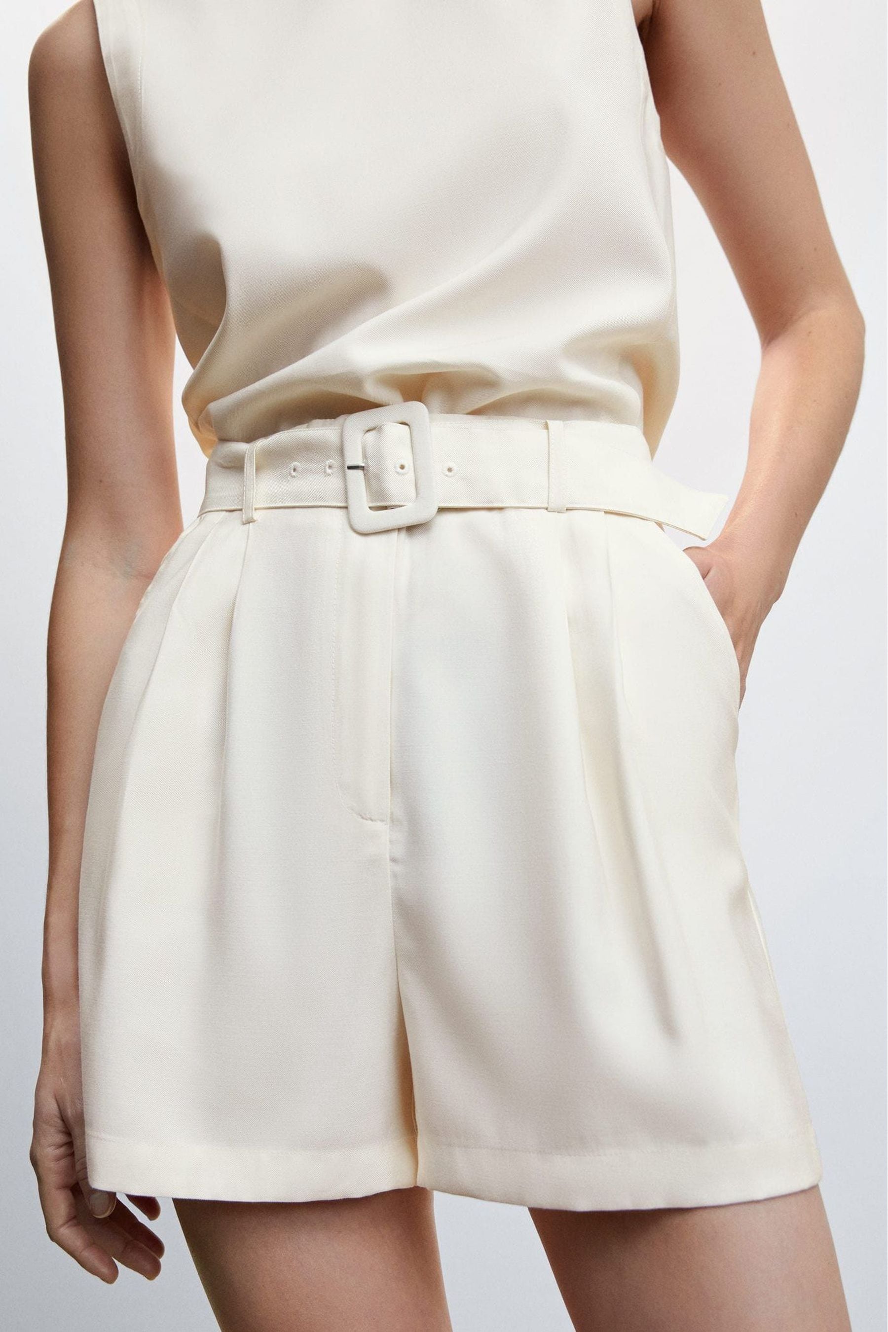 Mango belted cheap shorts