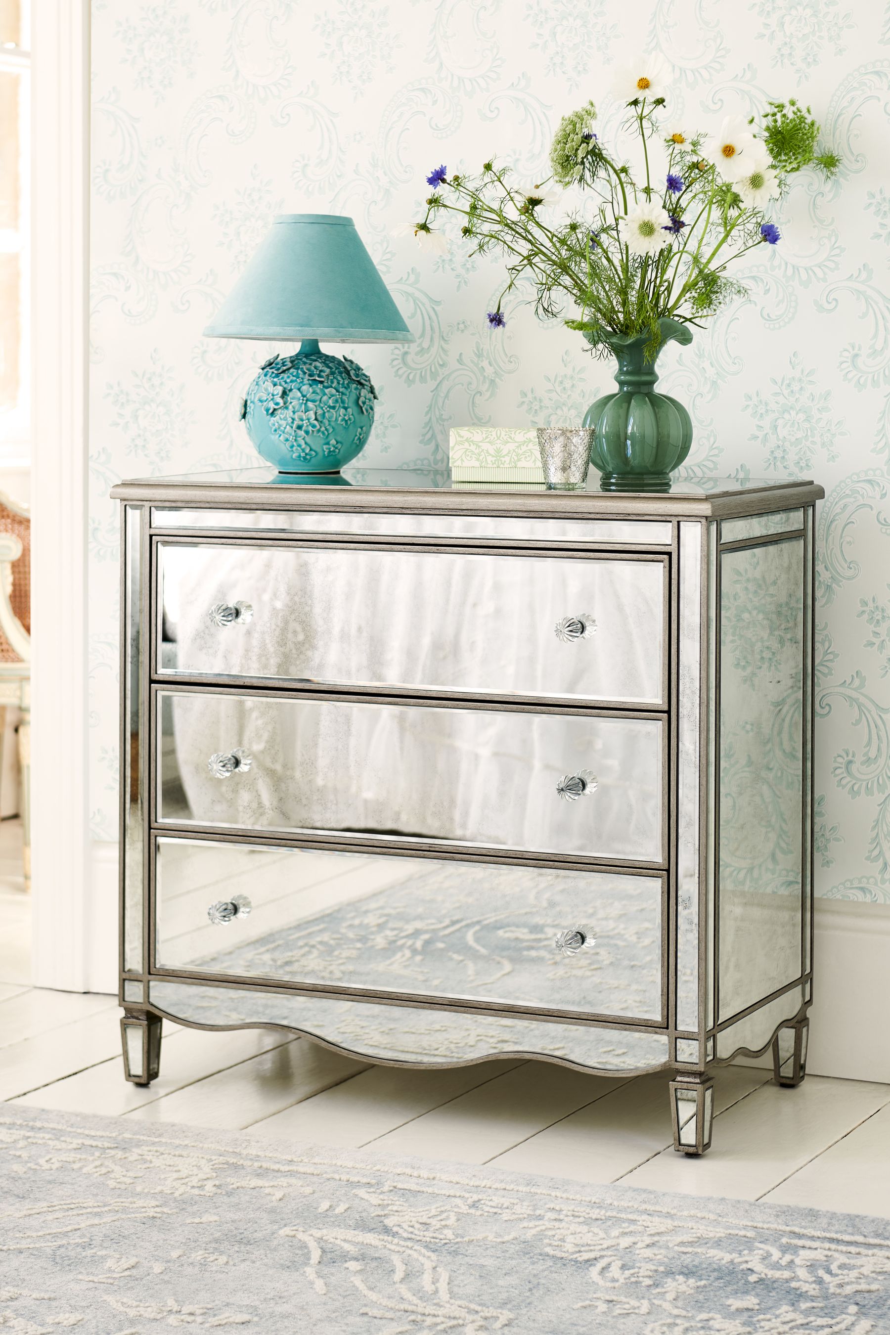 Amalie sideboard deals