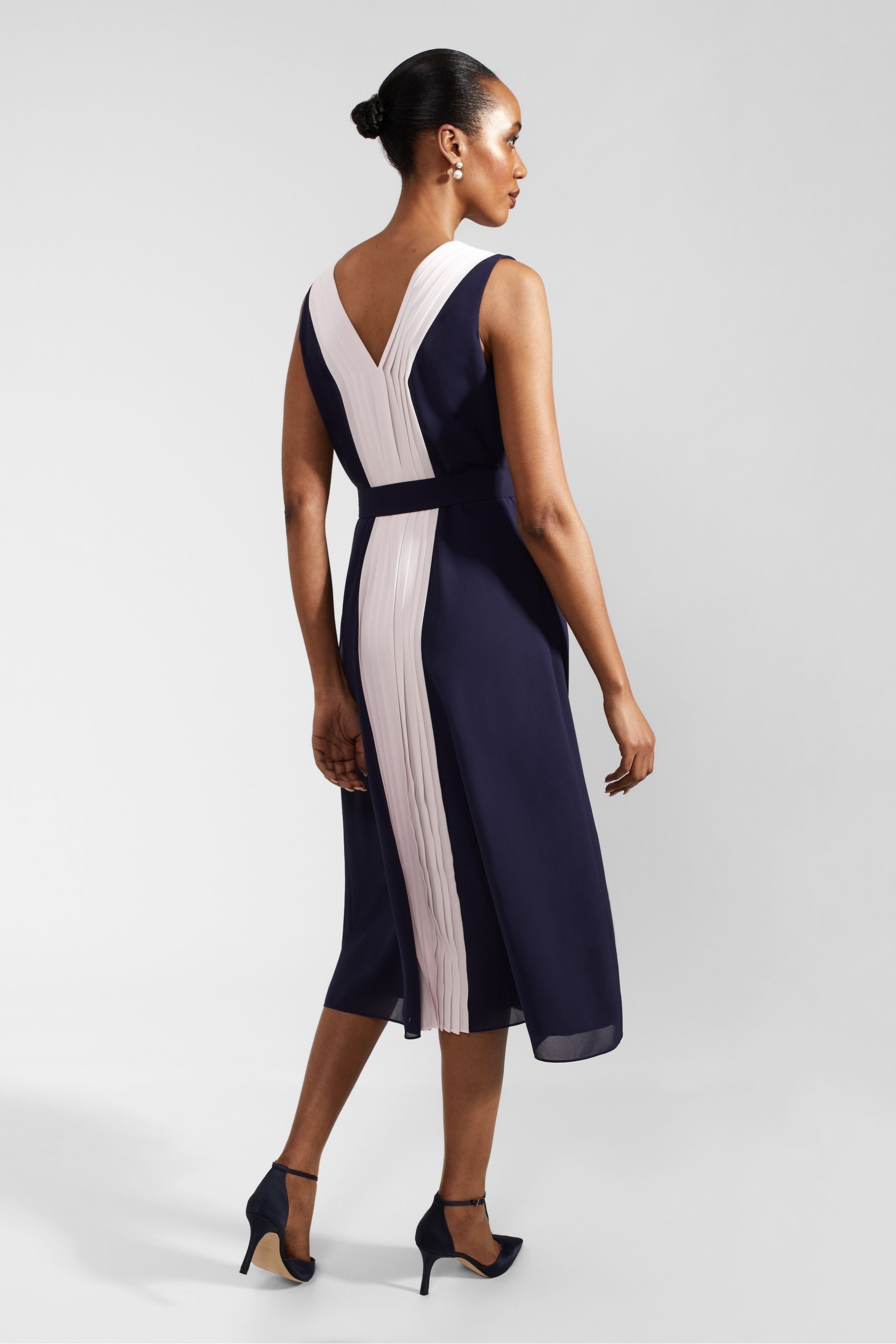 Hobbs black and white dress shop