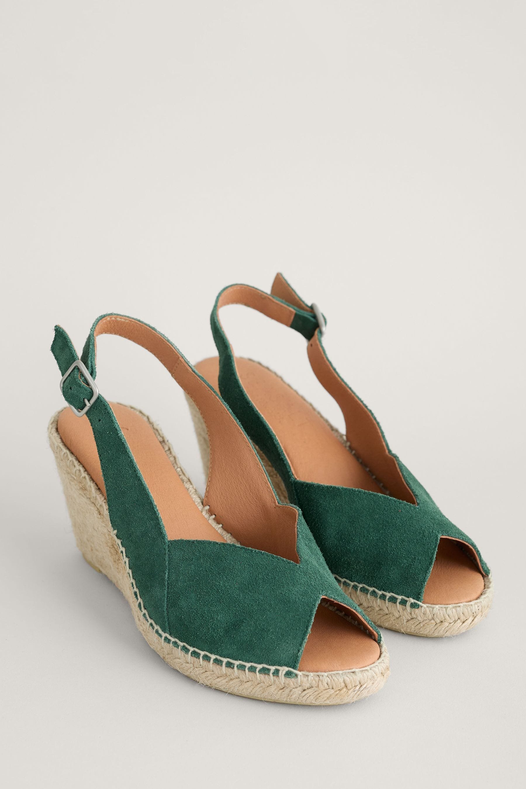Buy Seasalt Cornwall Green Garden Path Mid Height Wedge Espadrilles from the AspennigeriaShops online shop