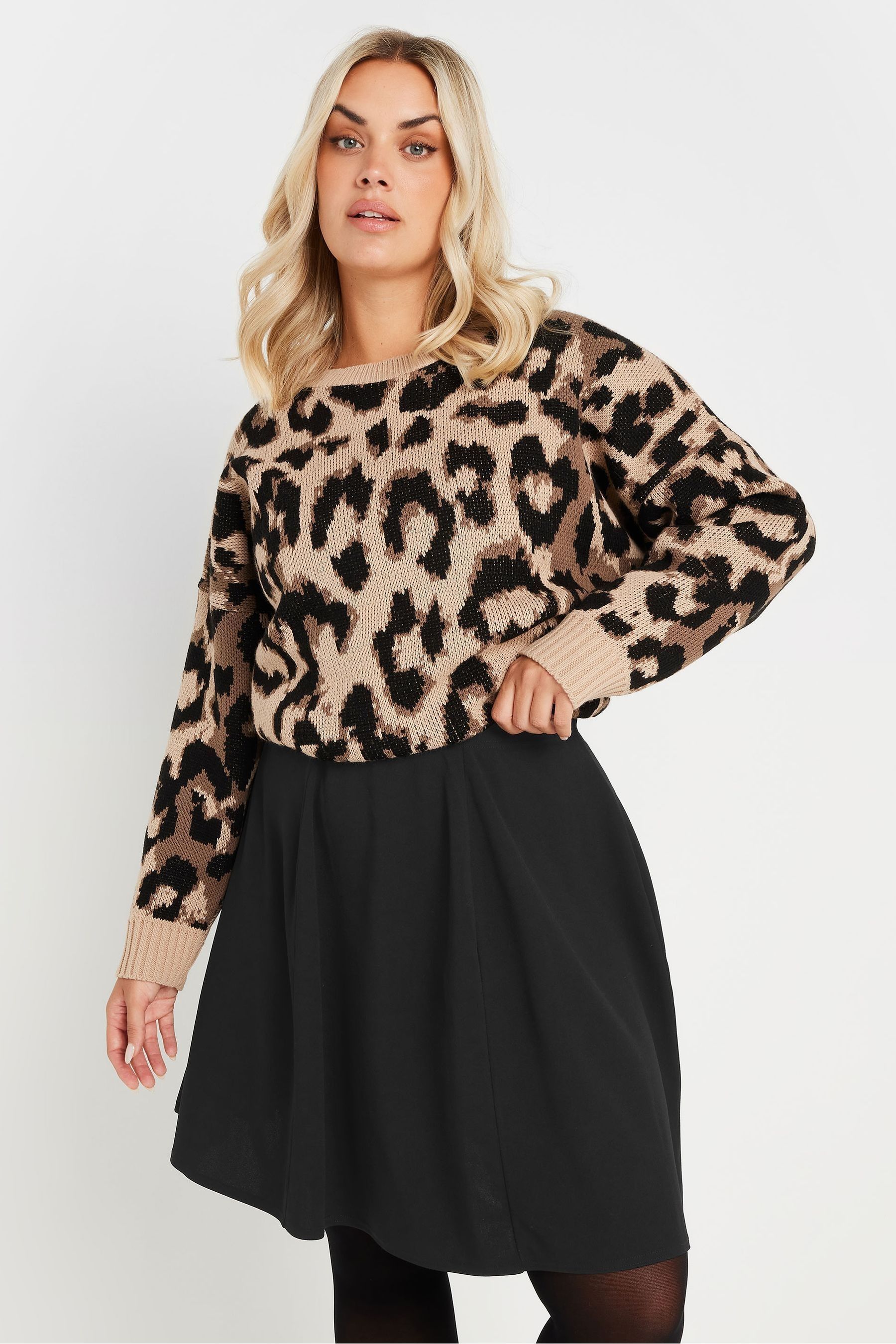 Black knee length flippy skirt deals