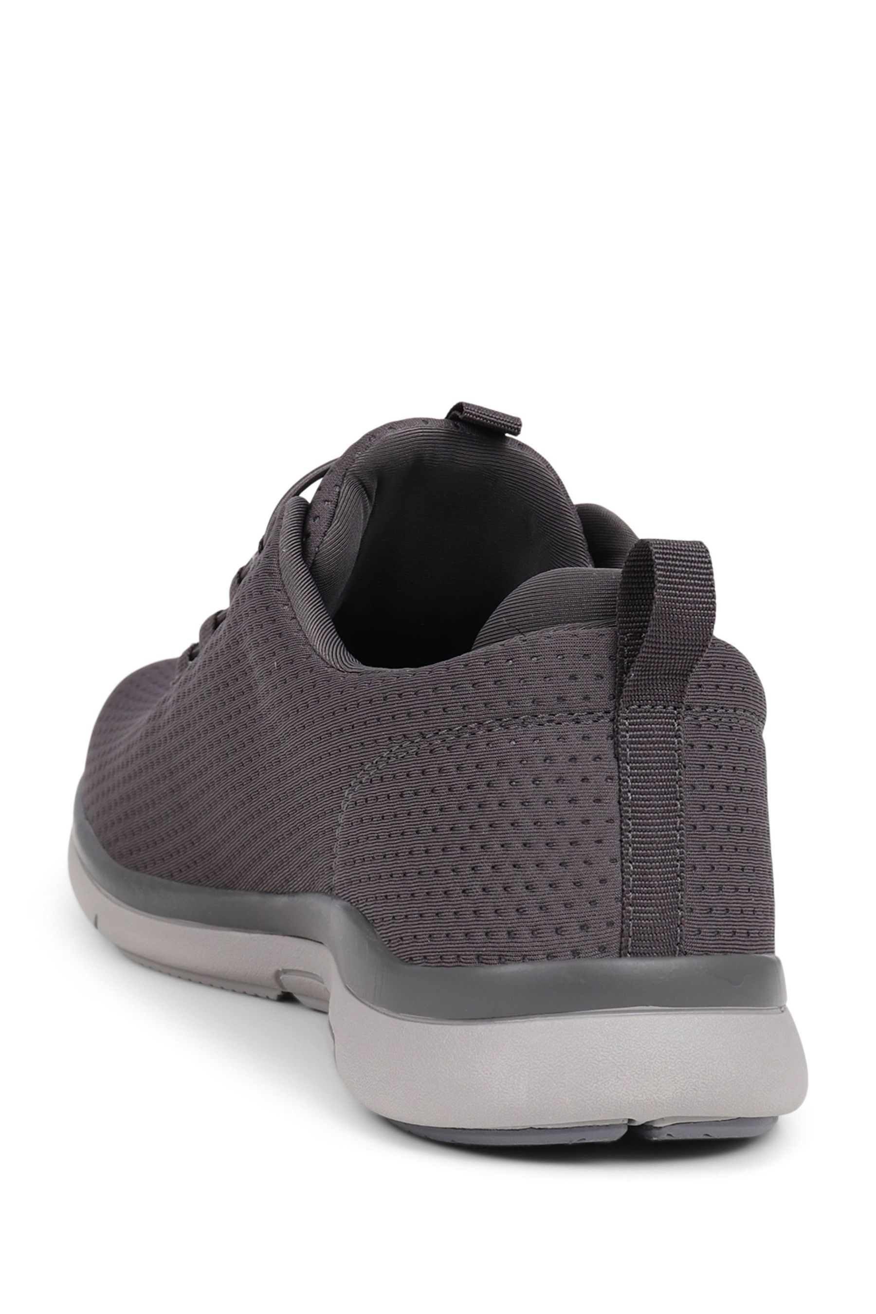 Charcoal tree runners deals