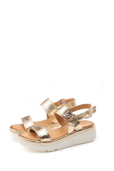 Moda in Pelle Tone Nelly Two Part Flexi Ring Hardware Wedge Sandals