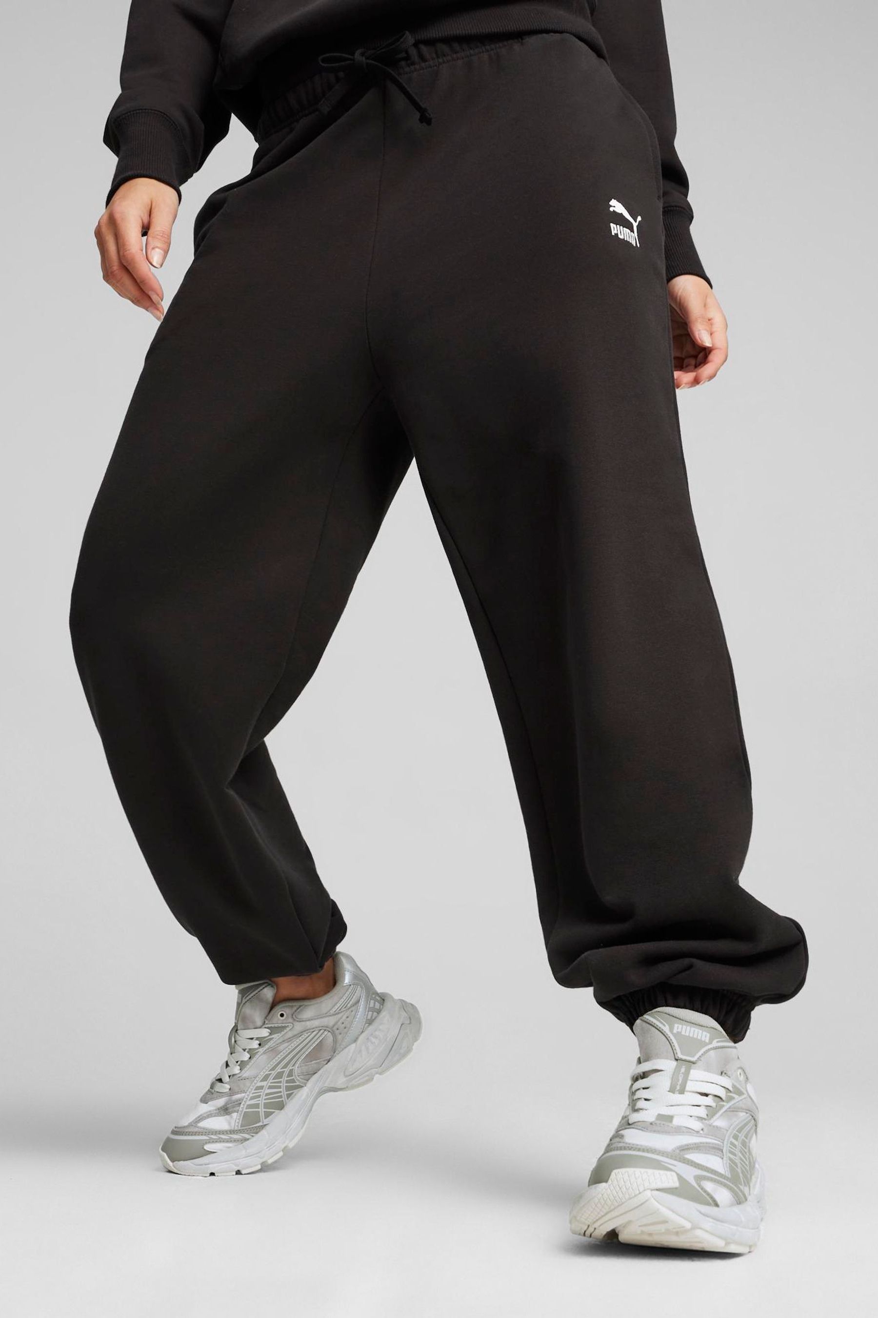 Womens puma sweatpants top