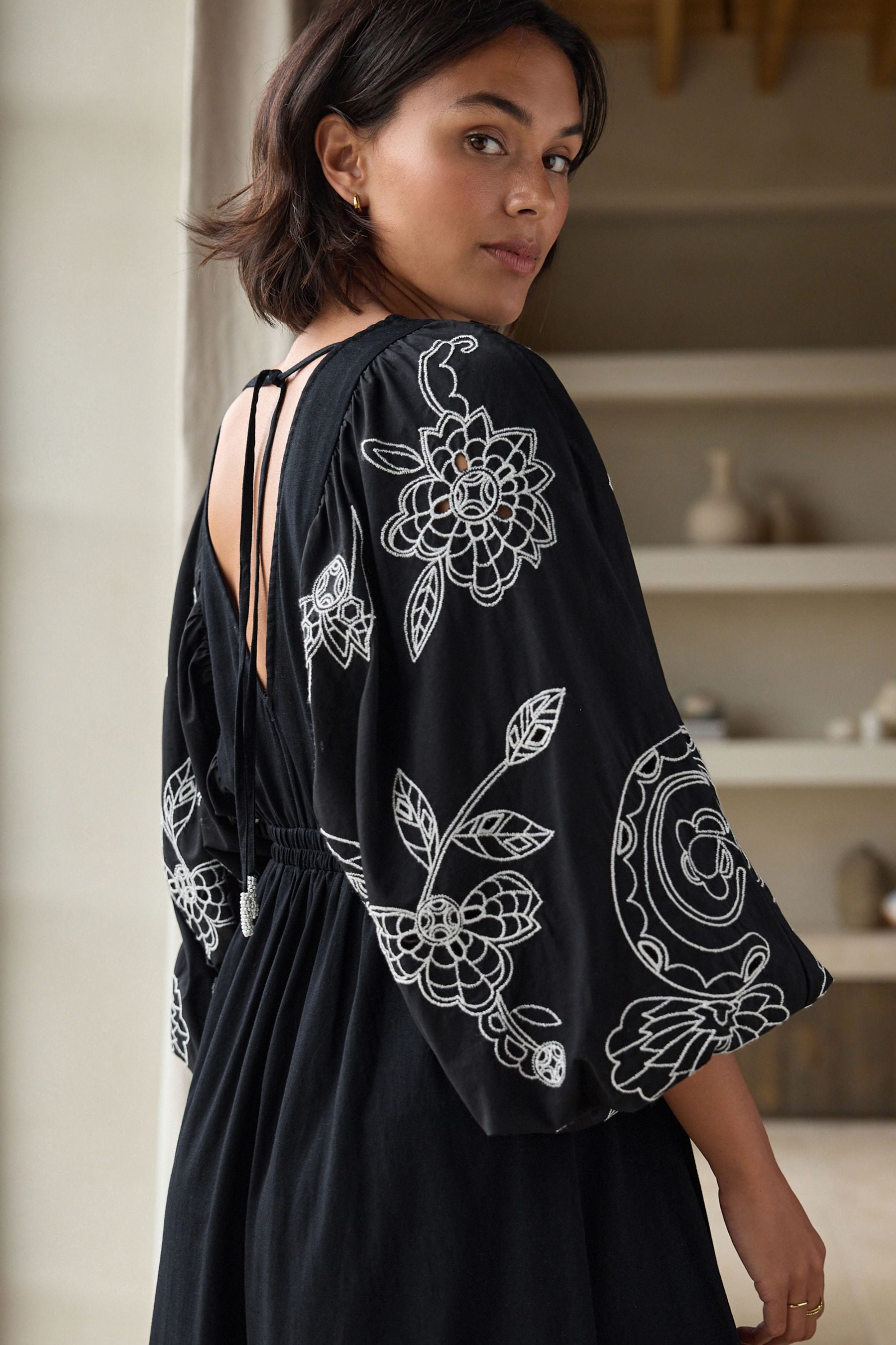 Black White Embroidered Sleeved Maxi Dress