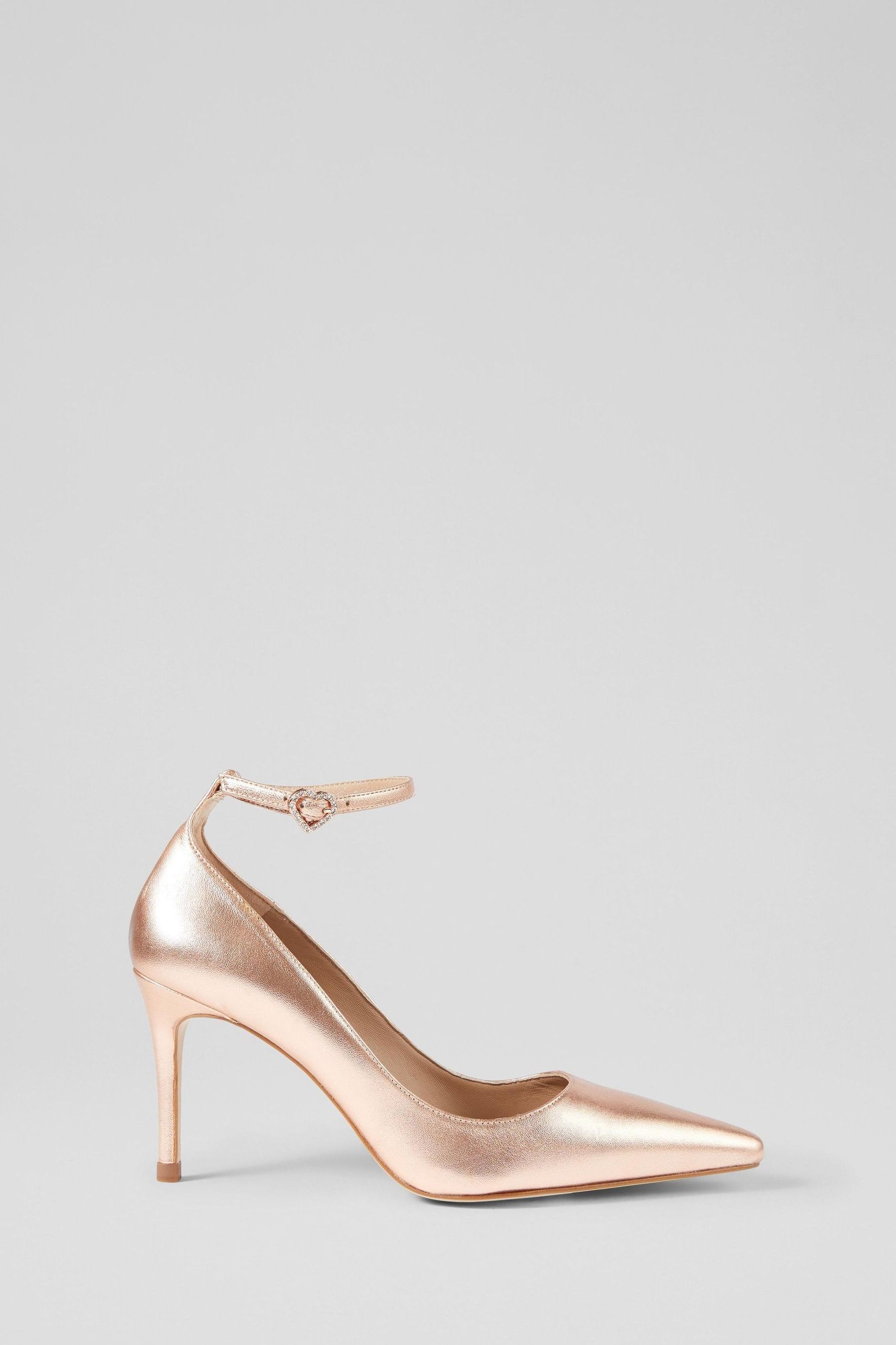 Copper metallic pumps top