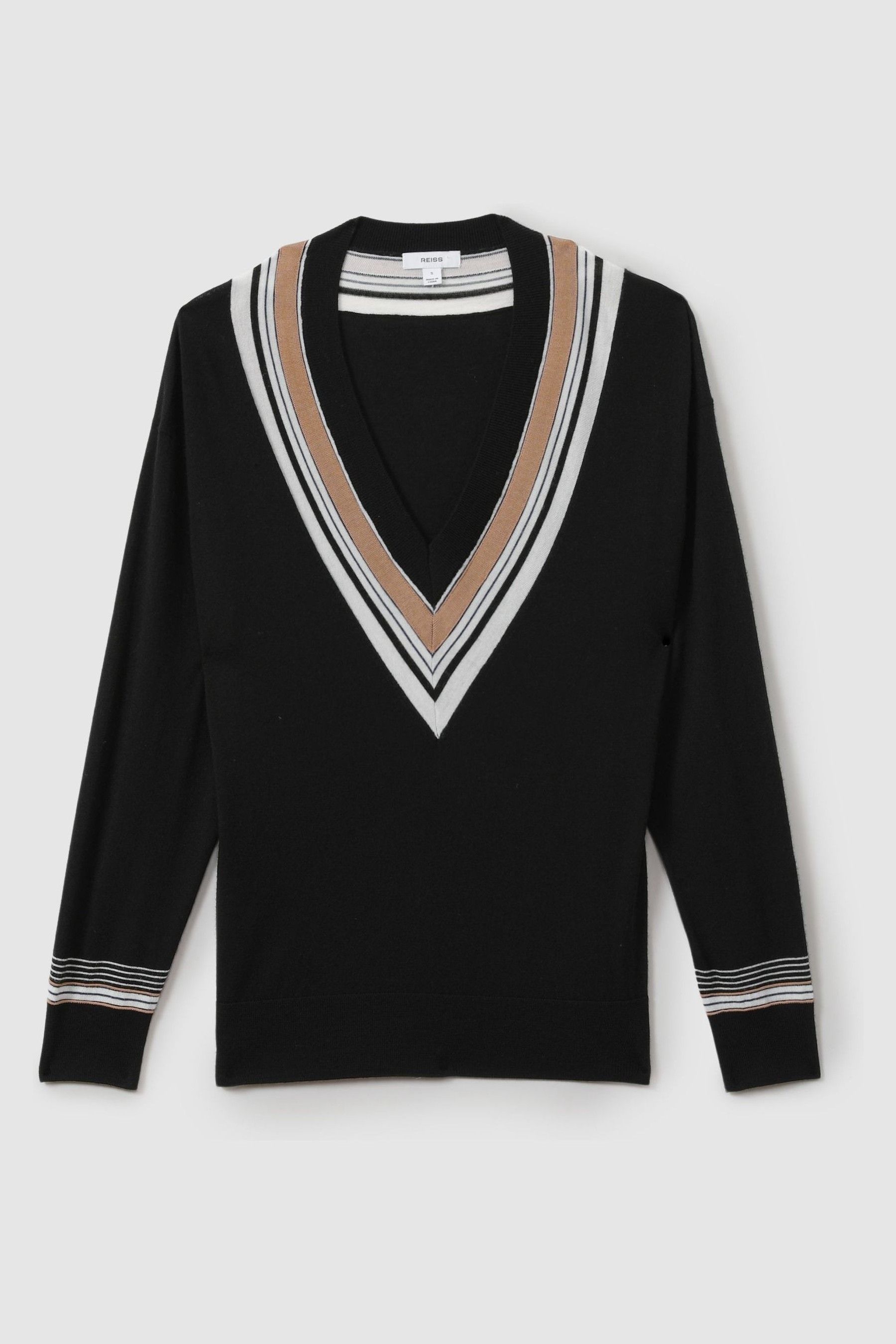 Black and white v neck sweater new arrivals