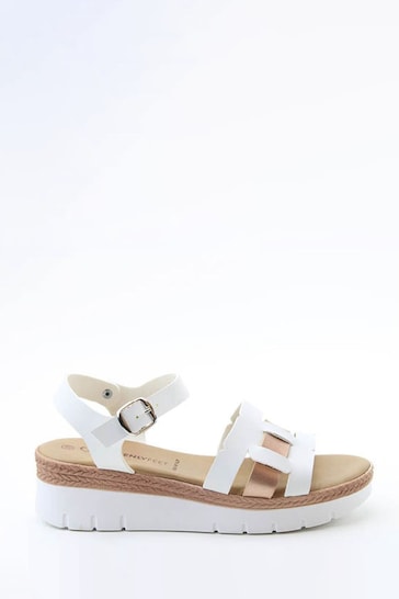 Heavenly Feet White/Gold Fortino Sandals