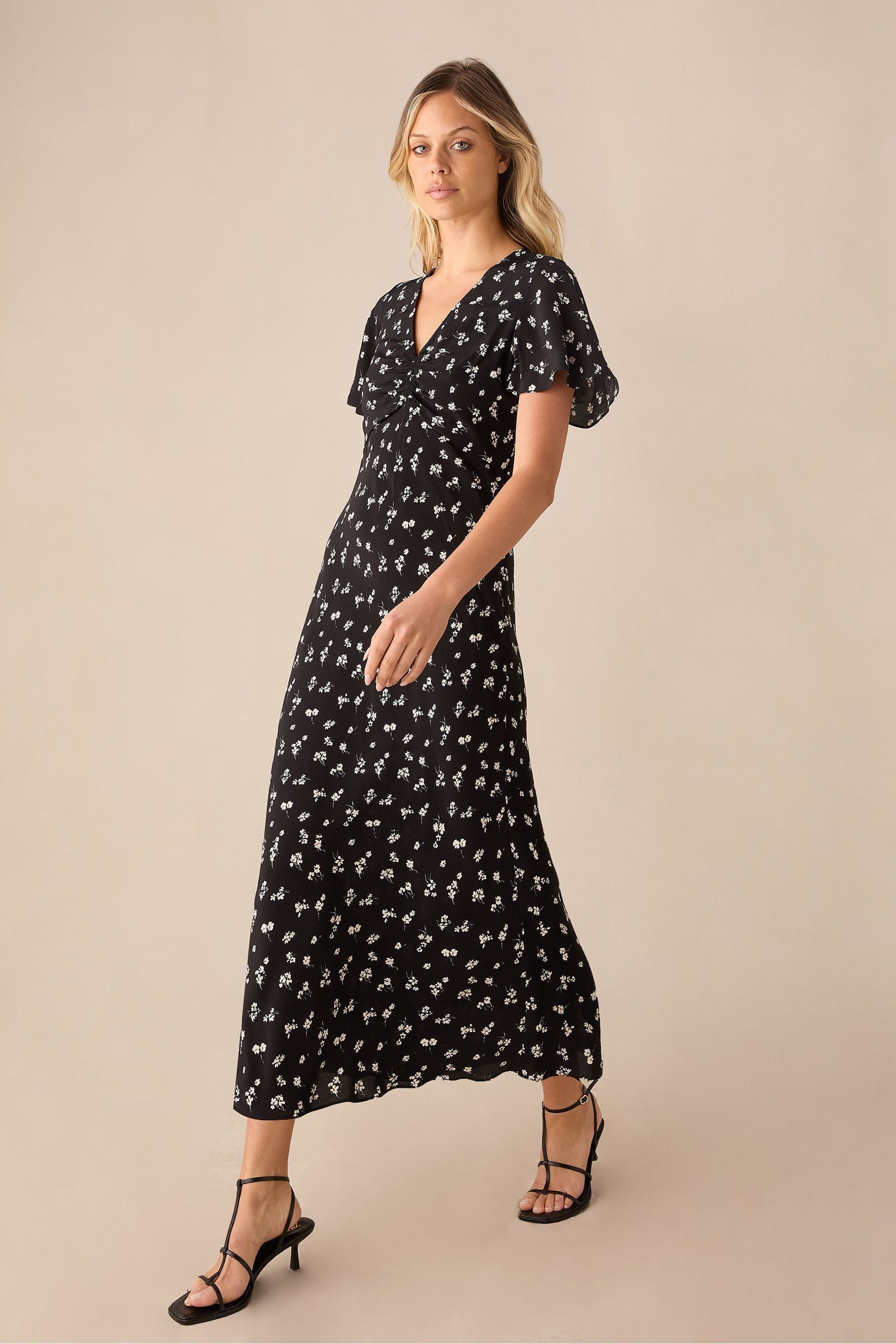 Ro Zo Black Ditsy Floral Print Flutter Sleeve Midi Dress