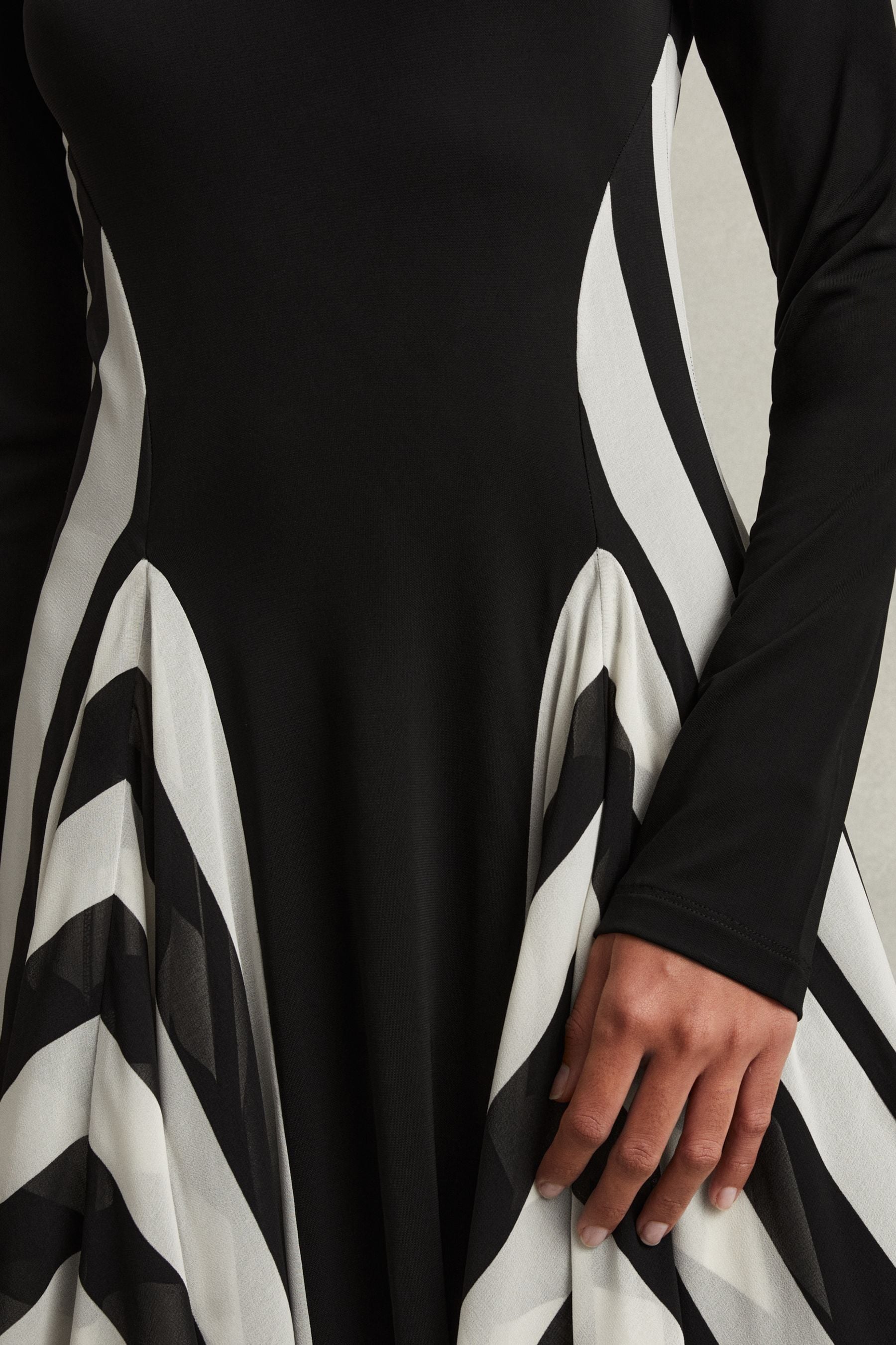 Black and white western dress shop