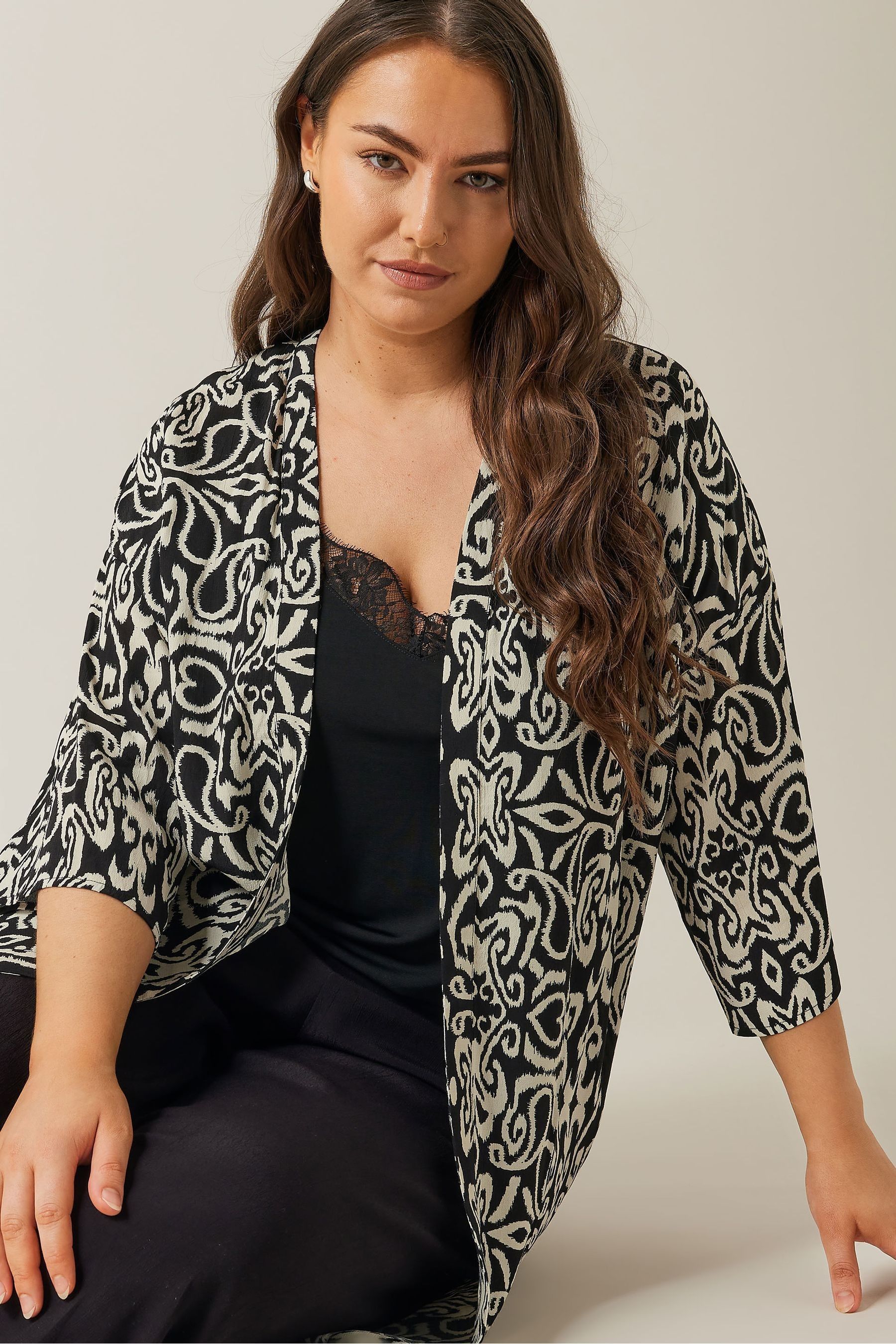Buy Evans Damask Print Black Kimono from the Next UK online shop