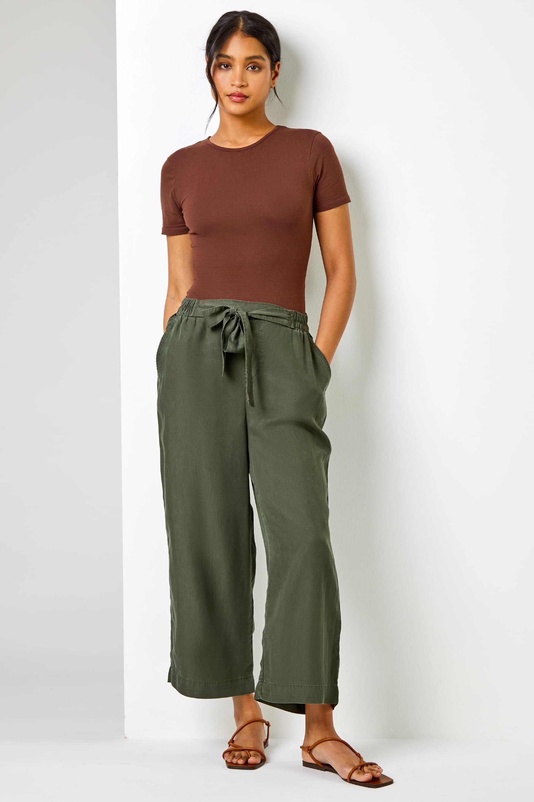 Green hot sale tie pants