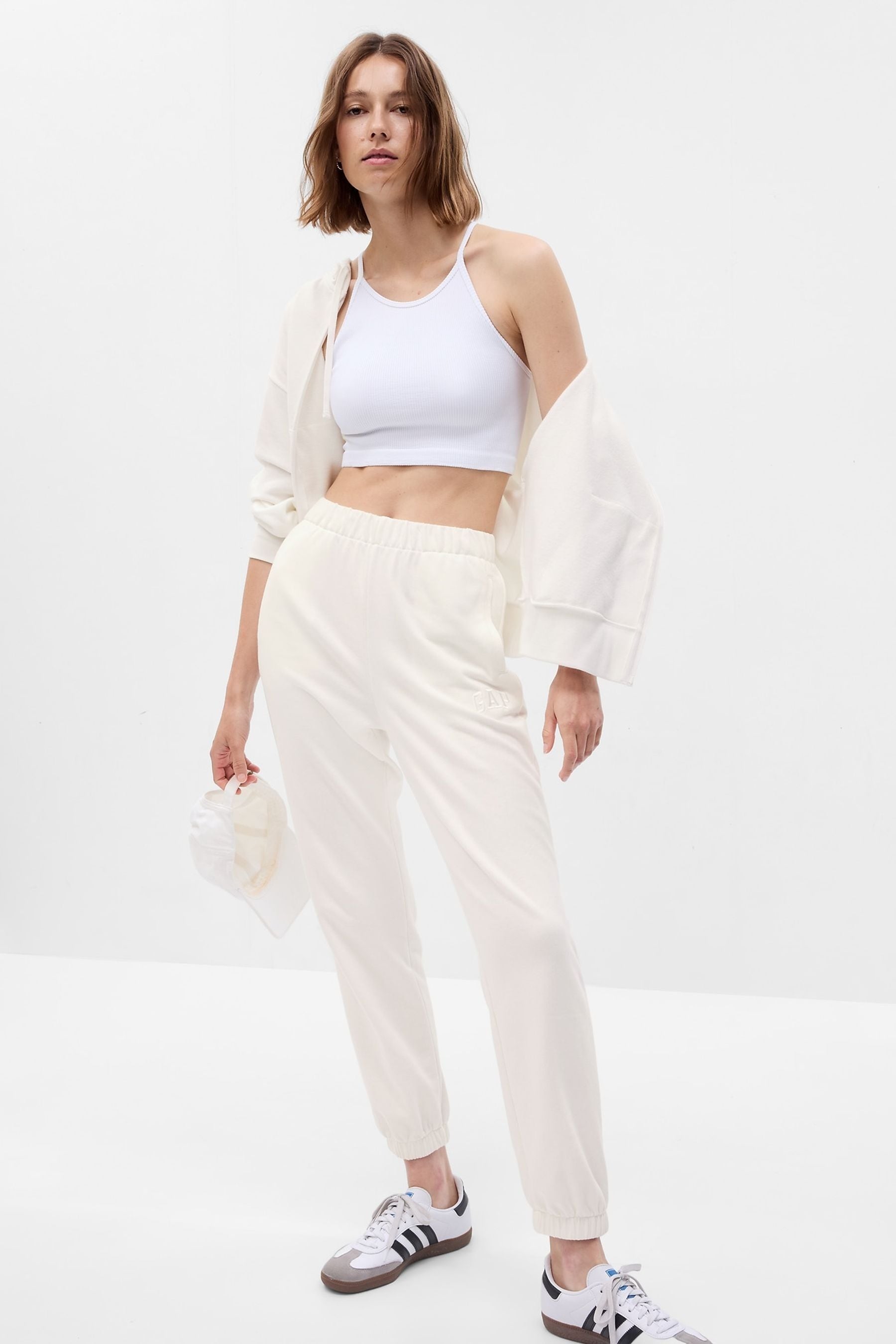 Gap outlet white sweatpants