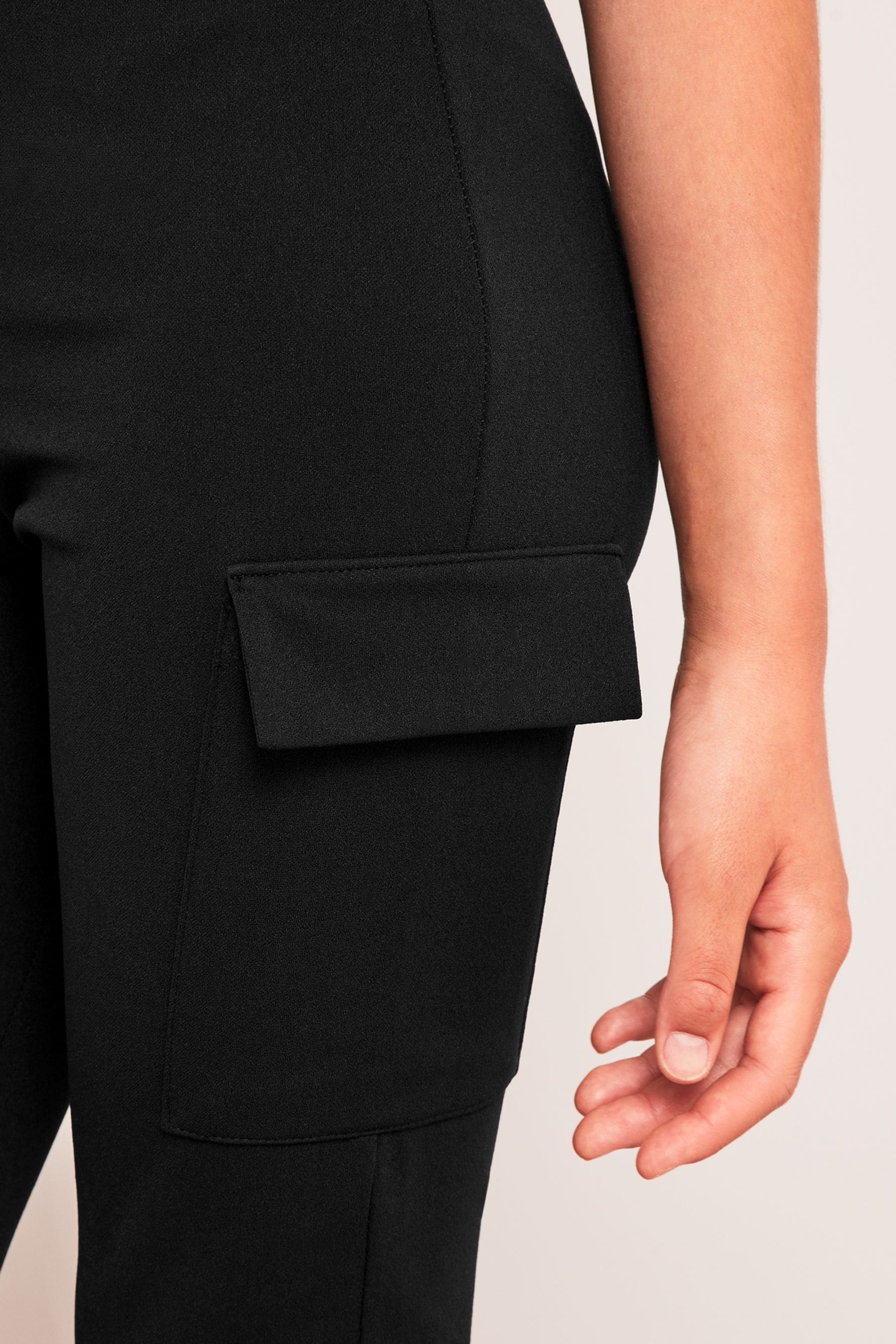 Cargo leggings with discount pockets