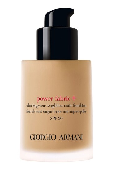 Armani Beauty Power Fabric Foundation