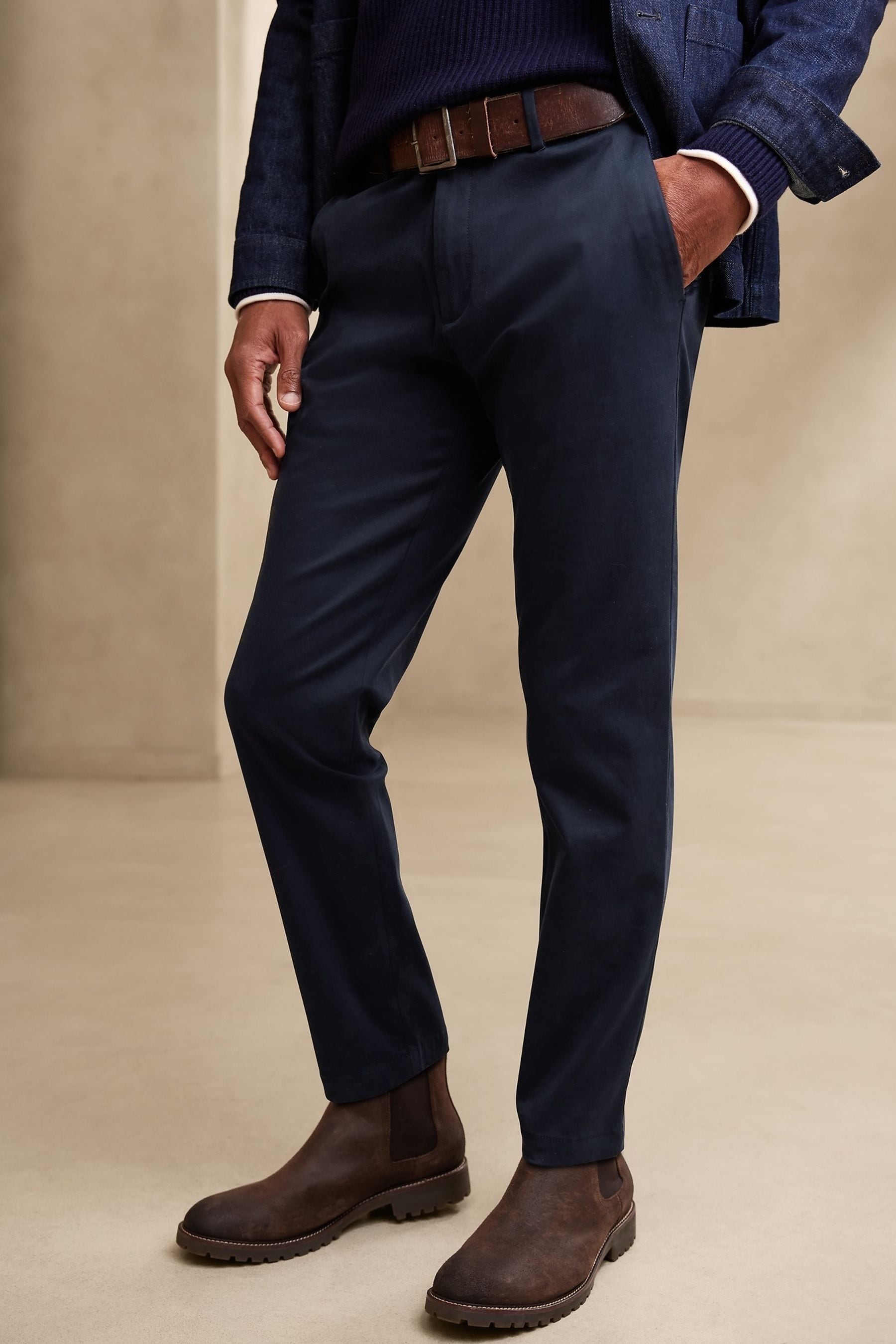 Aiden slim fit sales rapid movement chino