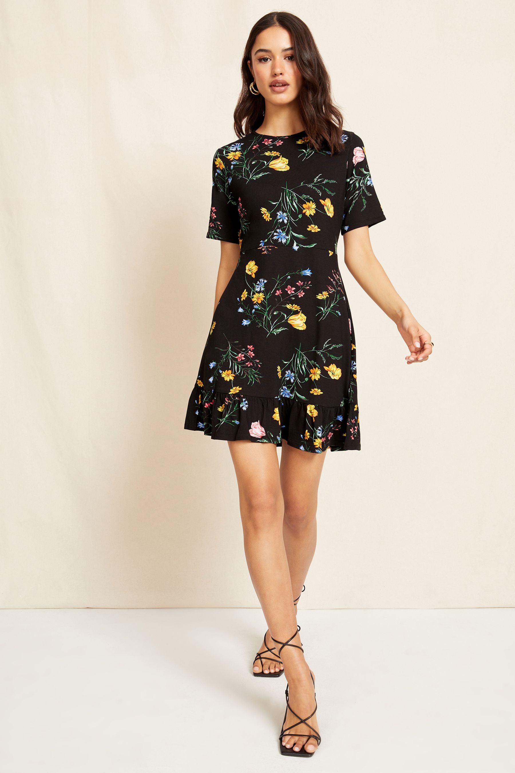 Skater dresses for store juniors forever 21