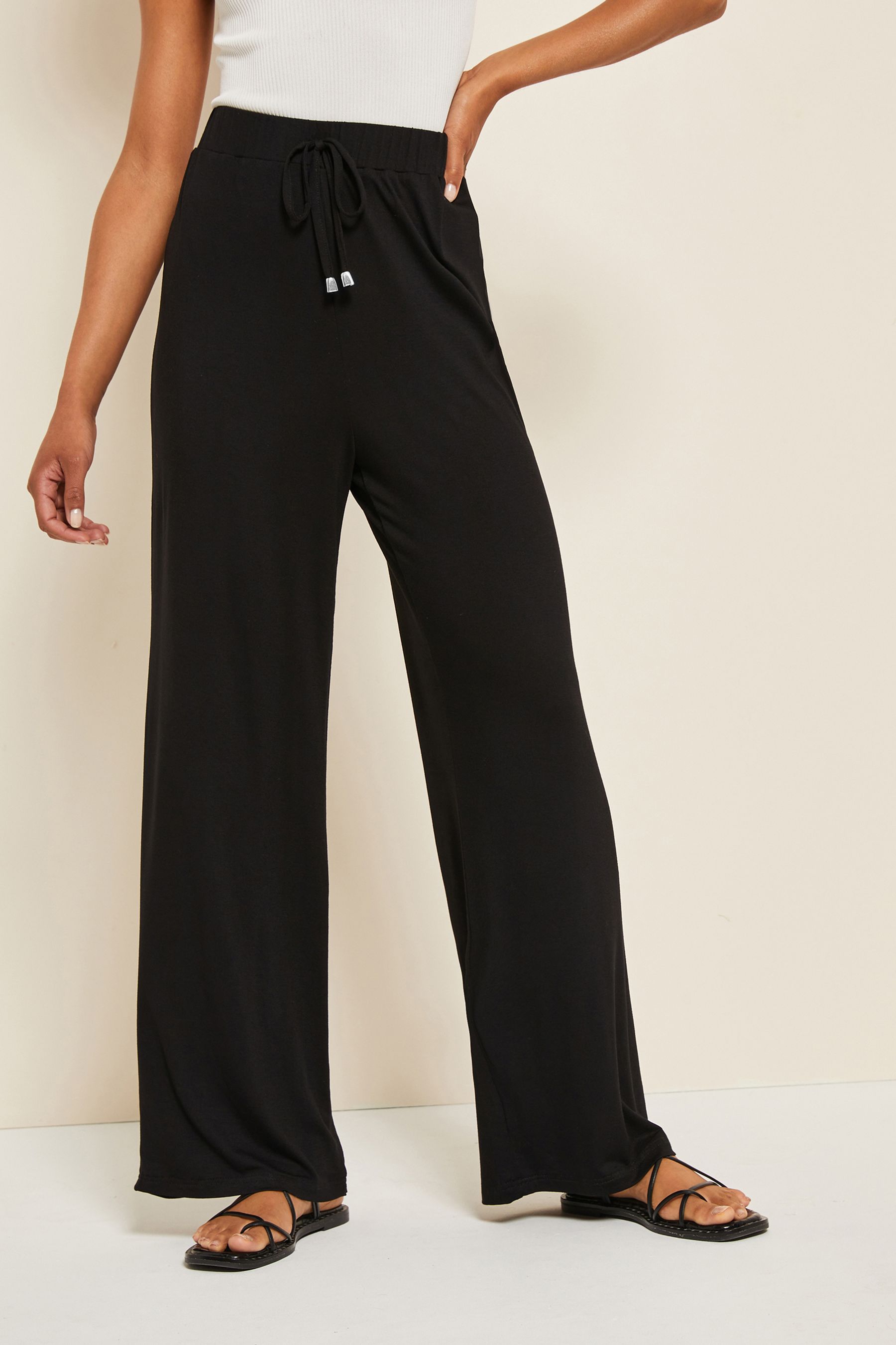 H&M Women Black Wide jersey trousers Price in India, Full Specifications &  Offers | DTashion.com