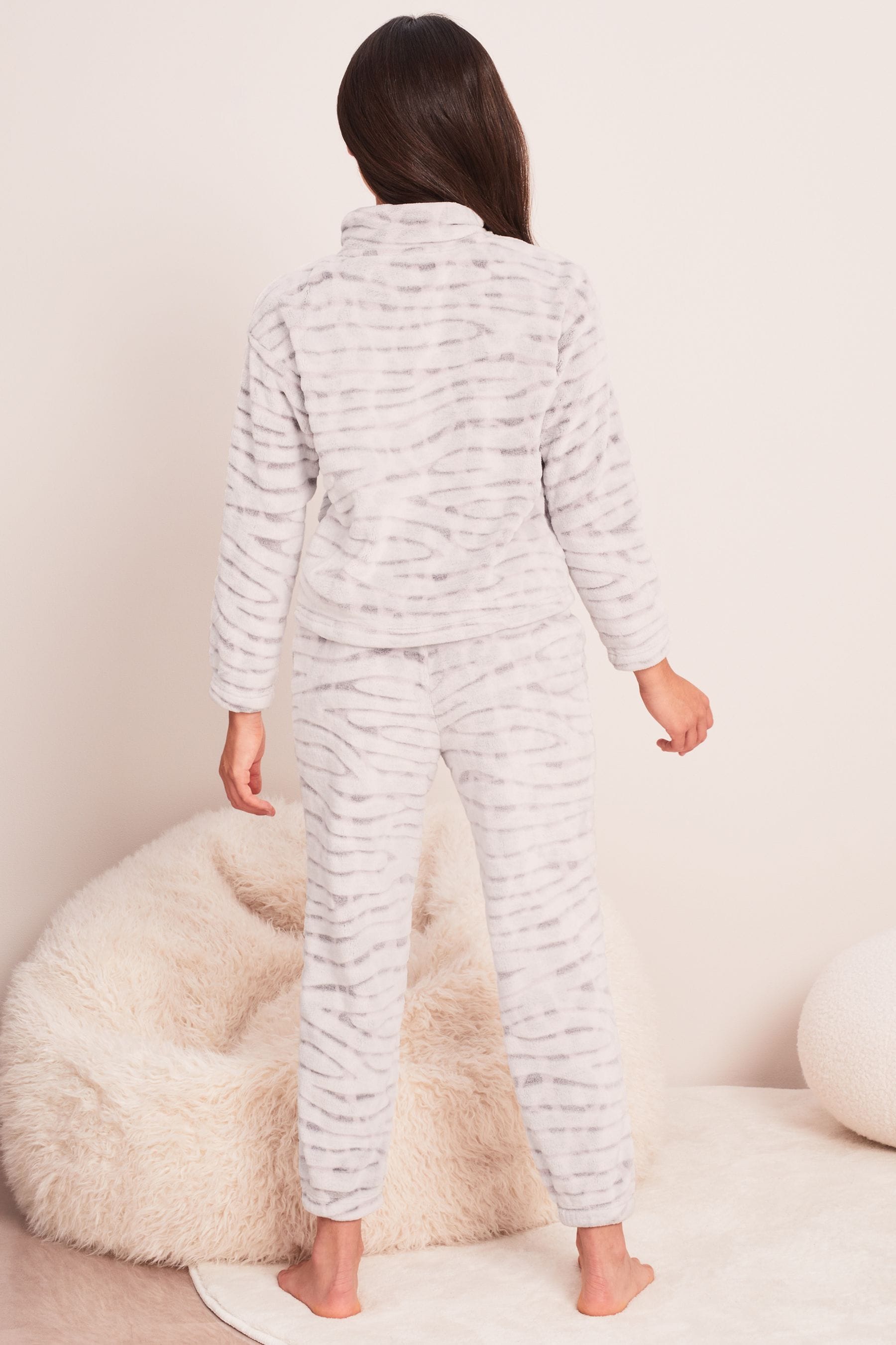 Lipsy fleece twosie store