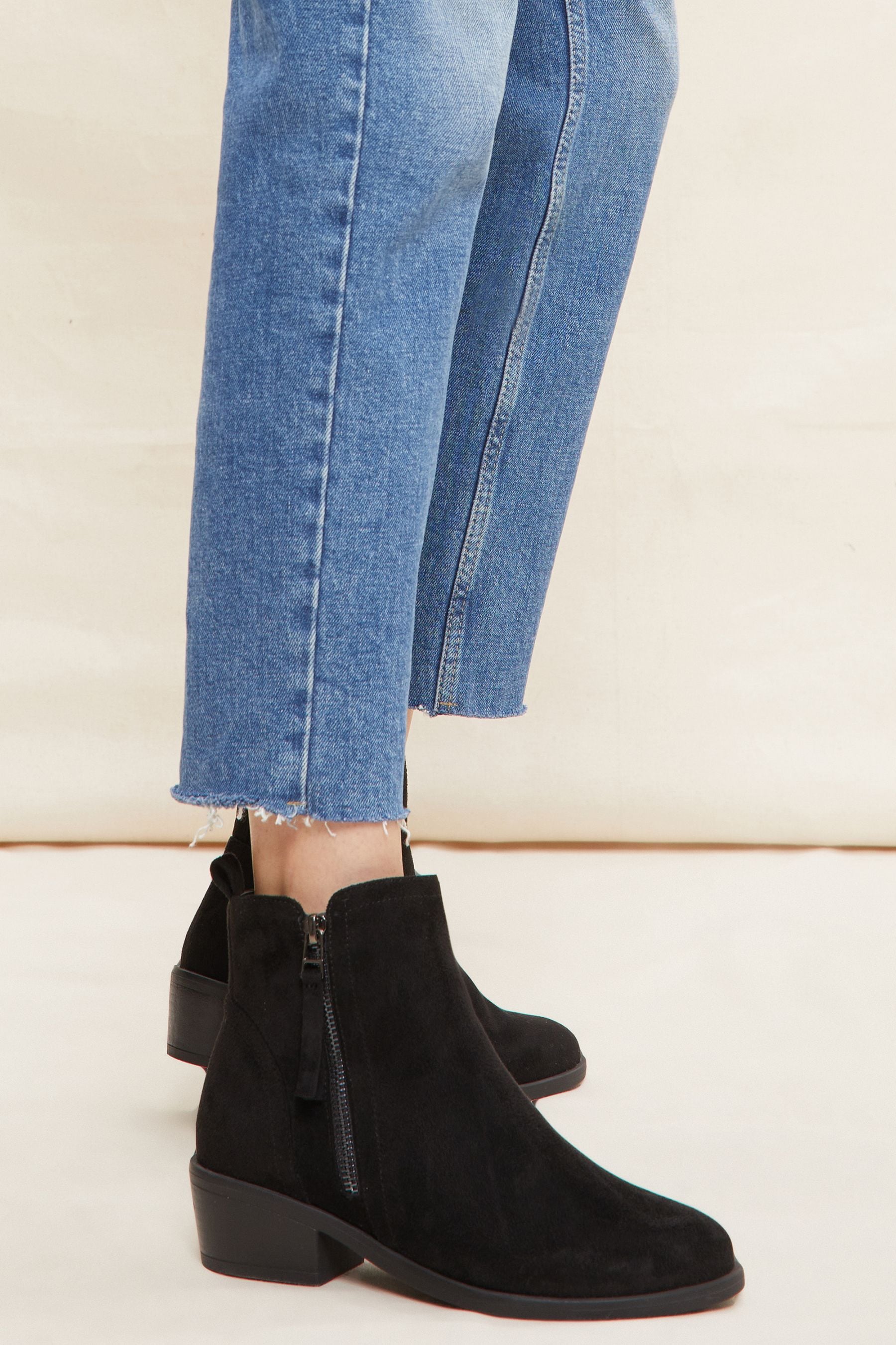 Ankle boots low heel wide width outlet