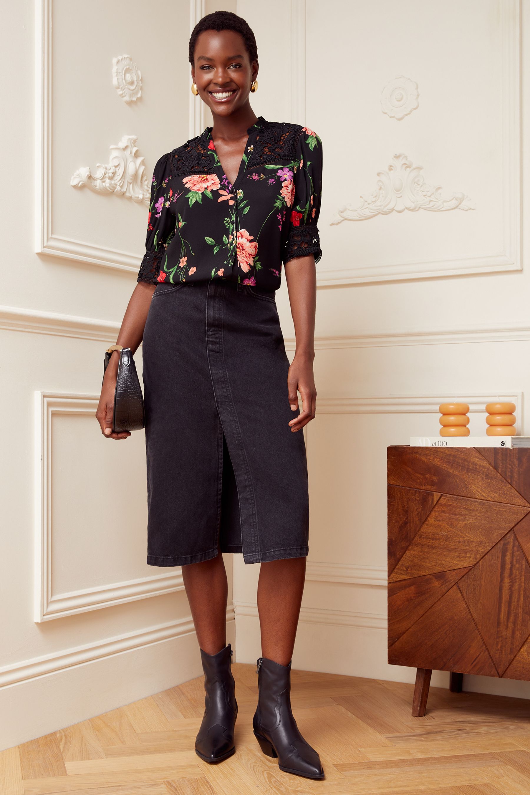 Buy Love Roses Black Floral Printed Lace Yoke V Neck Short