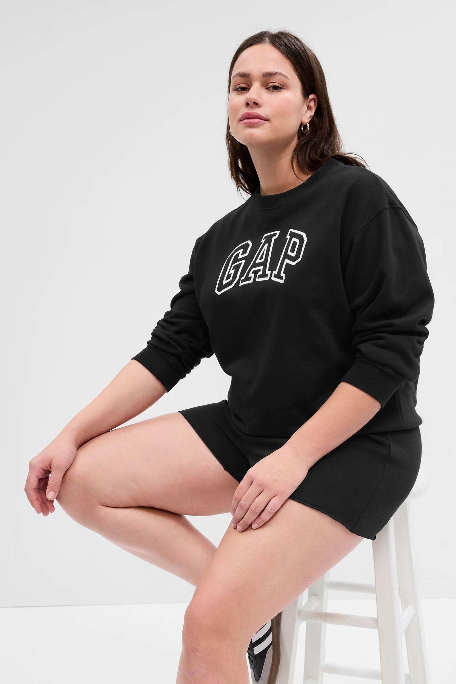 Black crew neck sweatshirt womens best sale