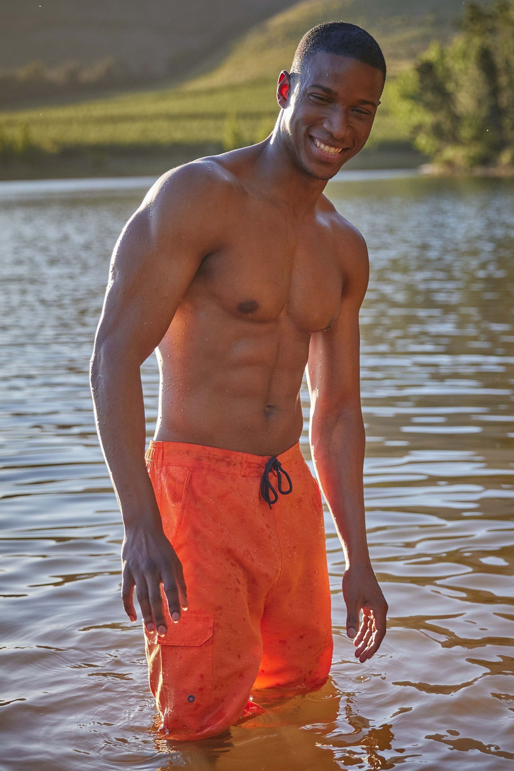 Orange board deals shorts