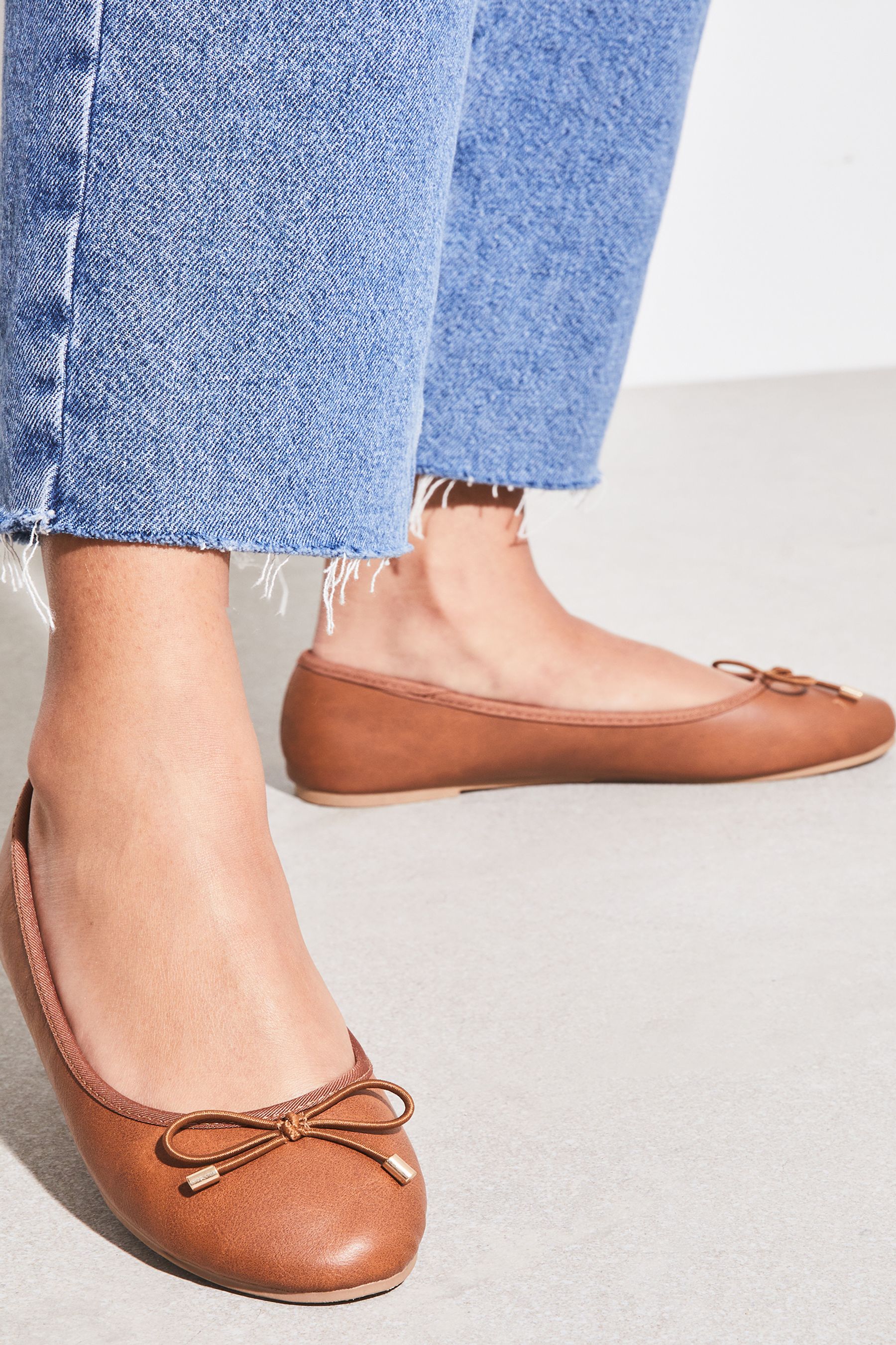 Brown ballet flats uk discount