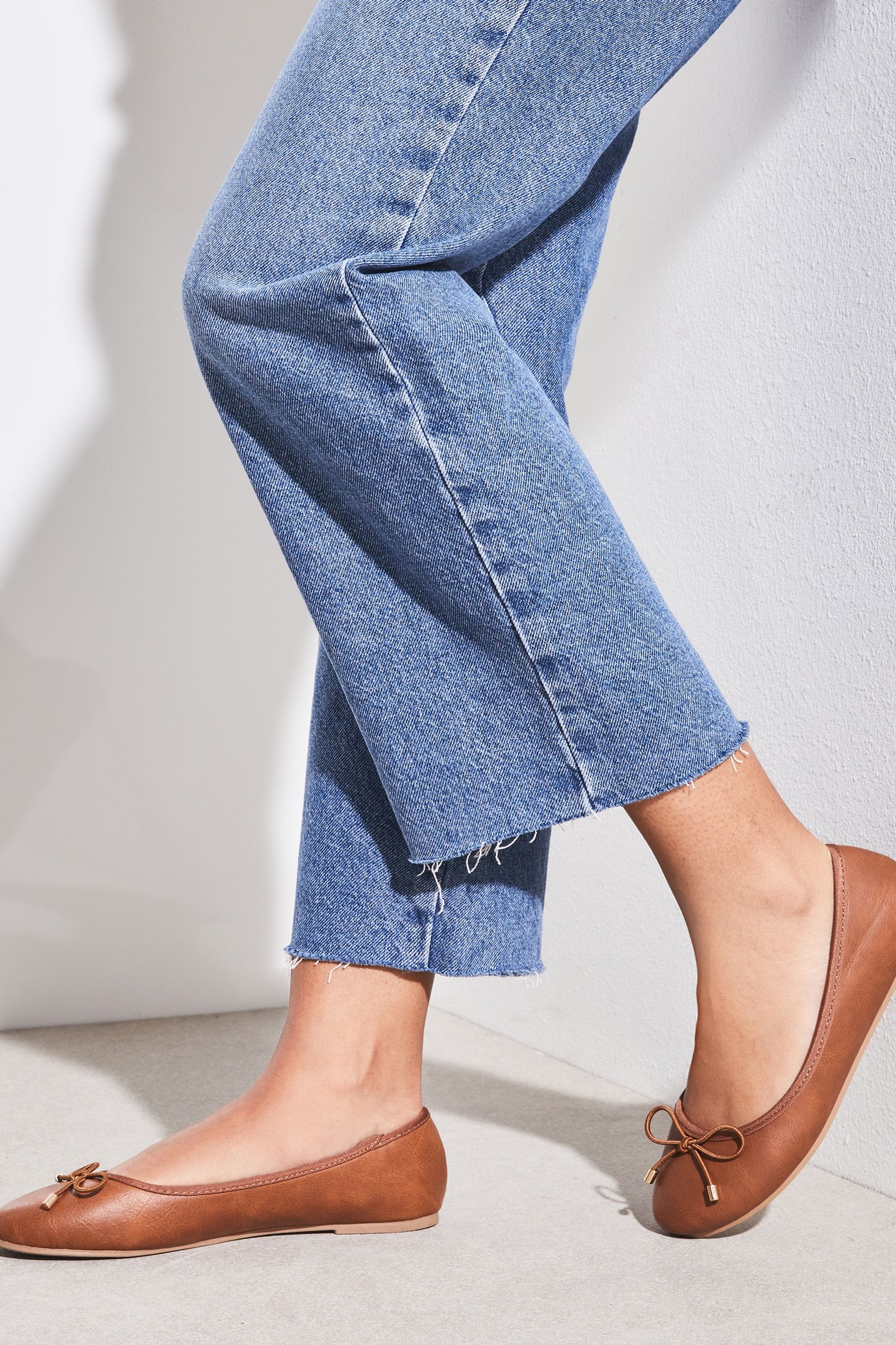 Tan ballet outlet pumps uk