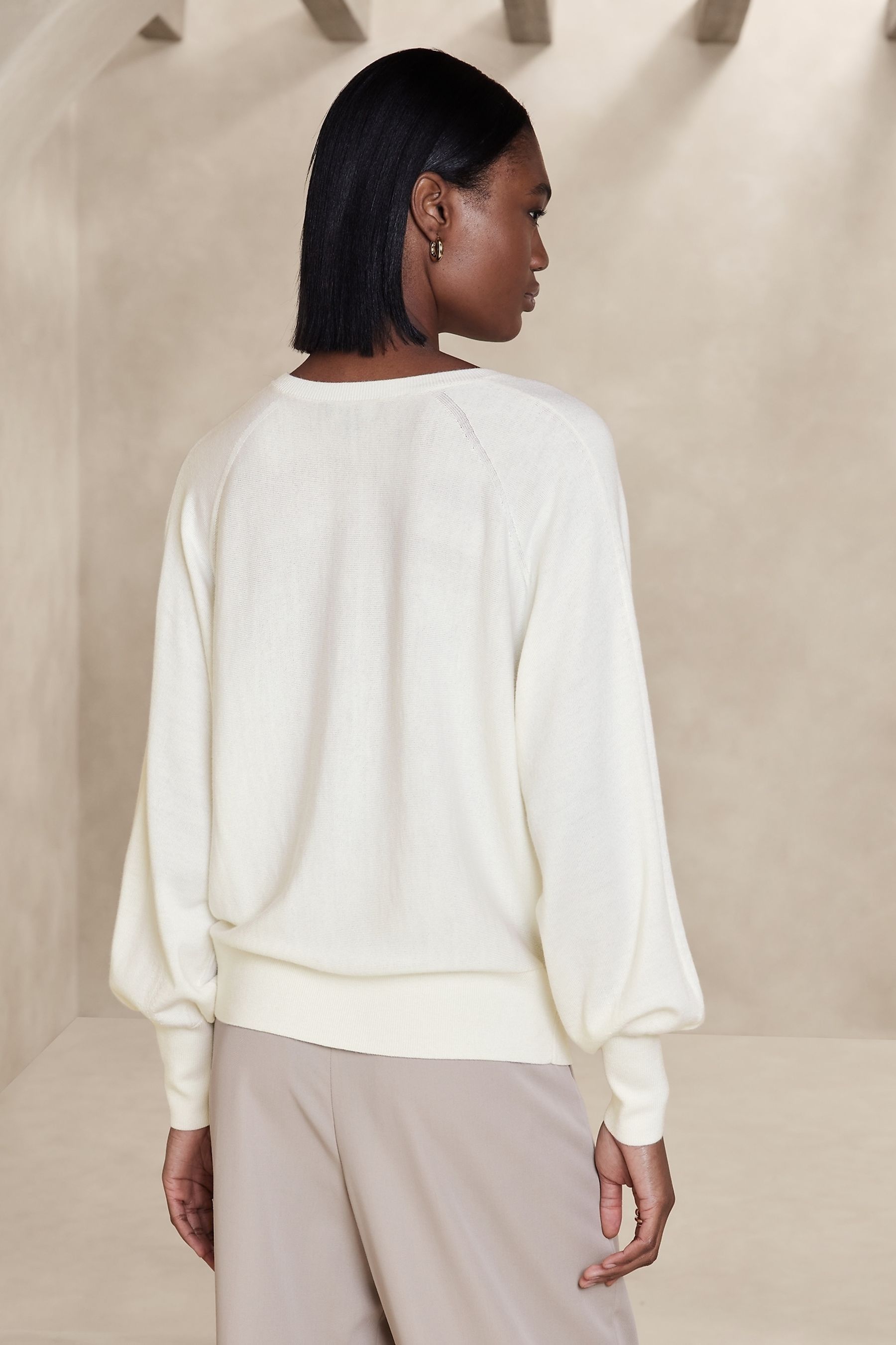 Banana republic white sweater sales