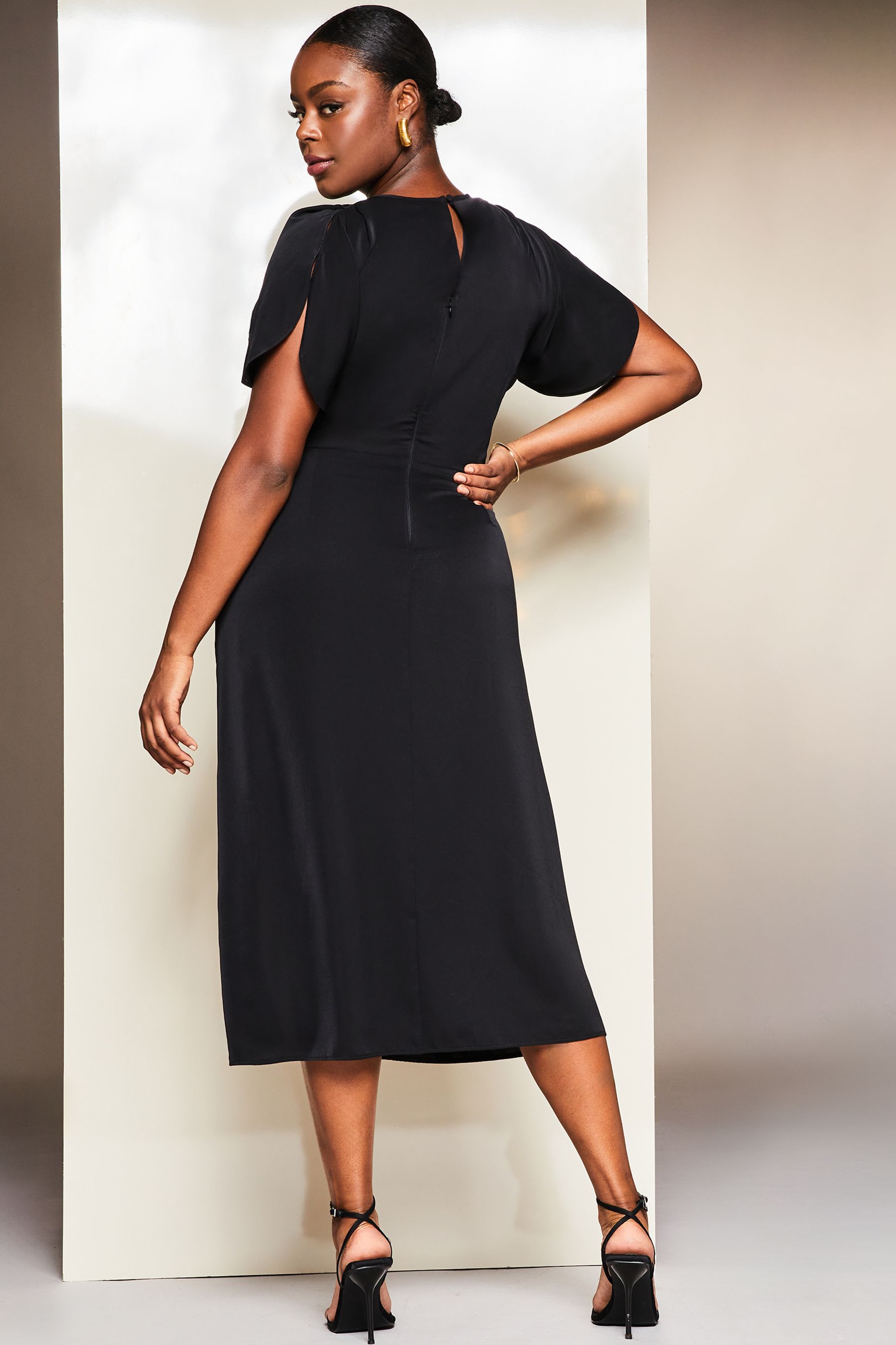 Lipsy Black Curve Ruched Button Front Sleeved Midi Dress