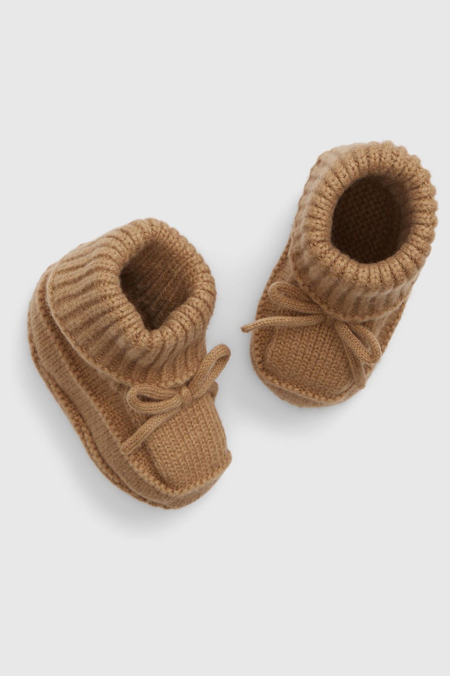 Baby gap online knit booties