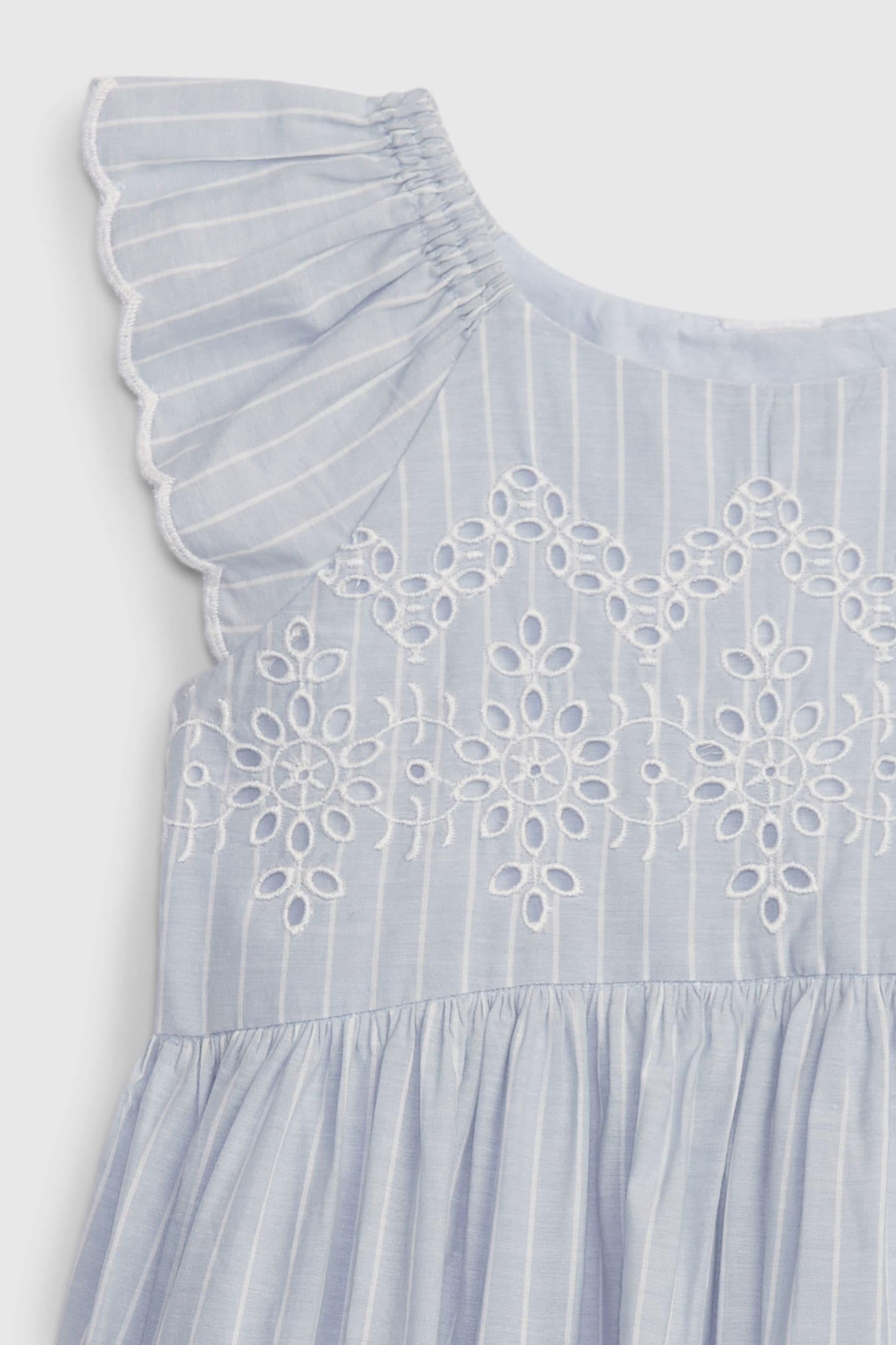Gap eyelet flutter outlet dress