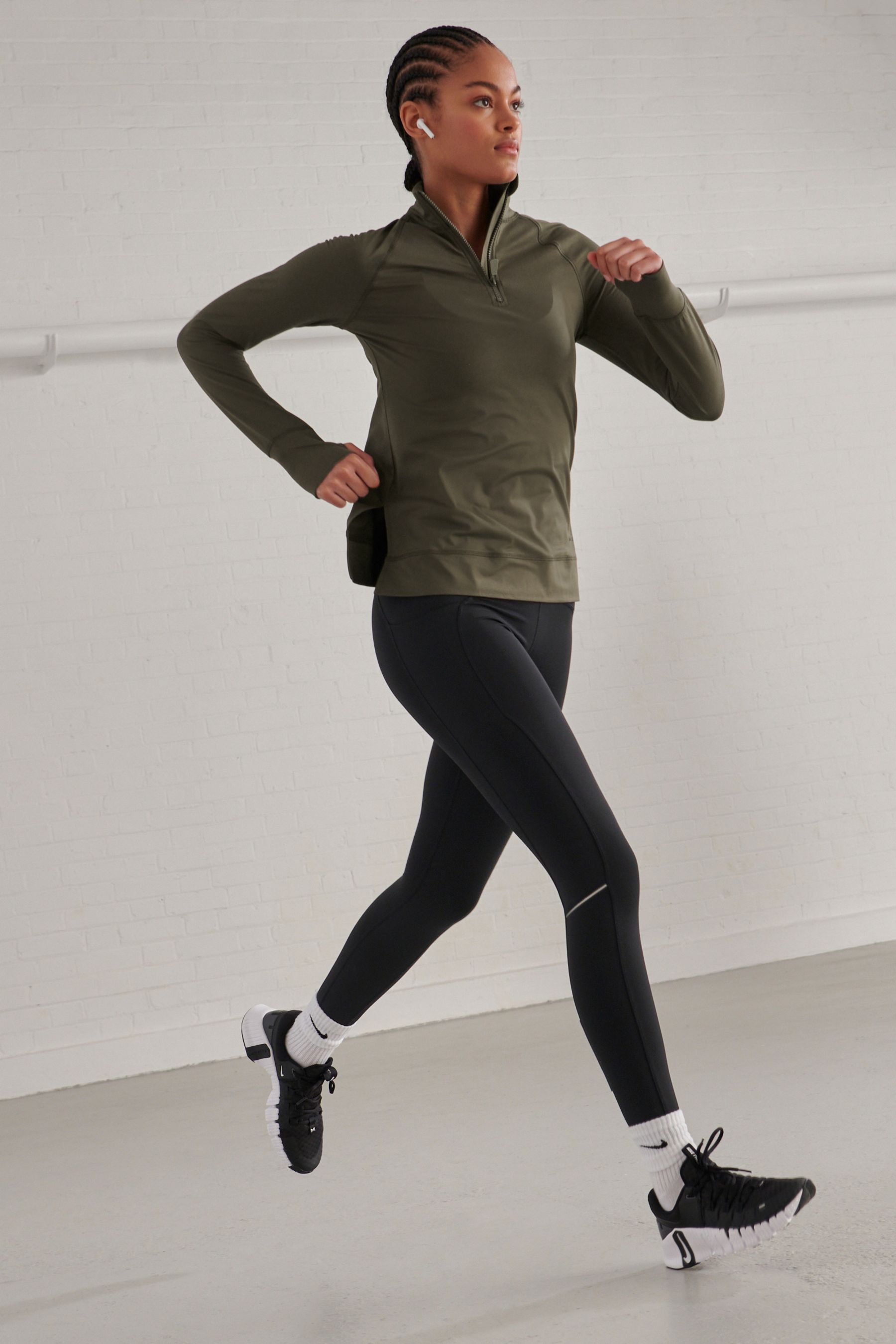 Black running leggings uk top