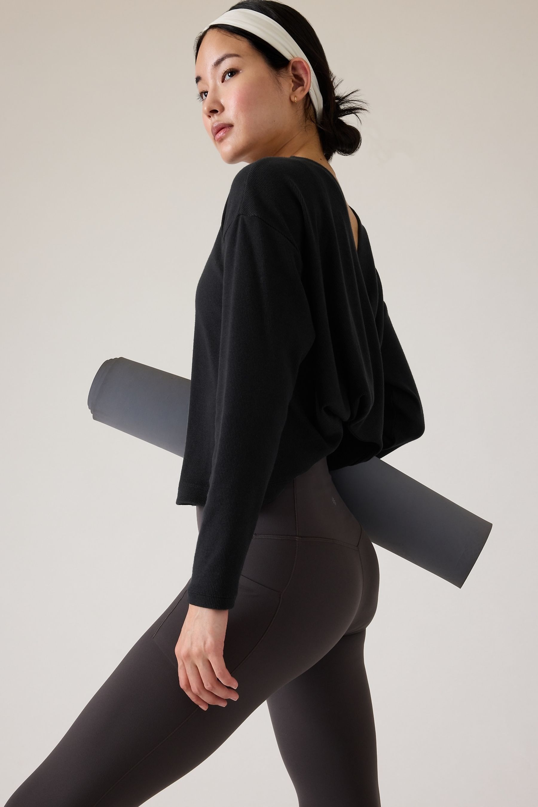 Athleta crop sweatshirt 2025