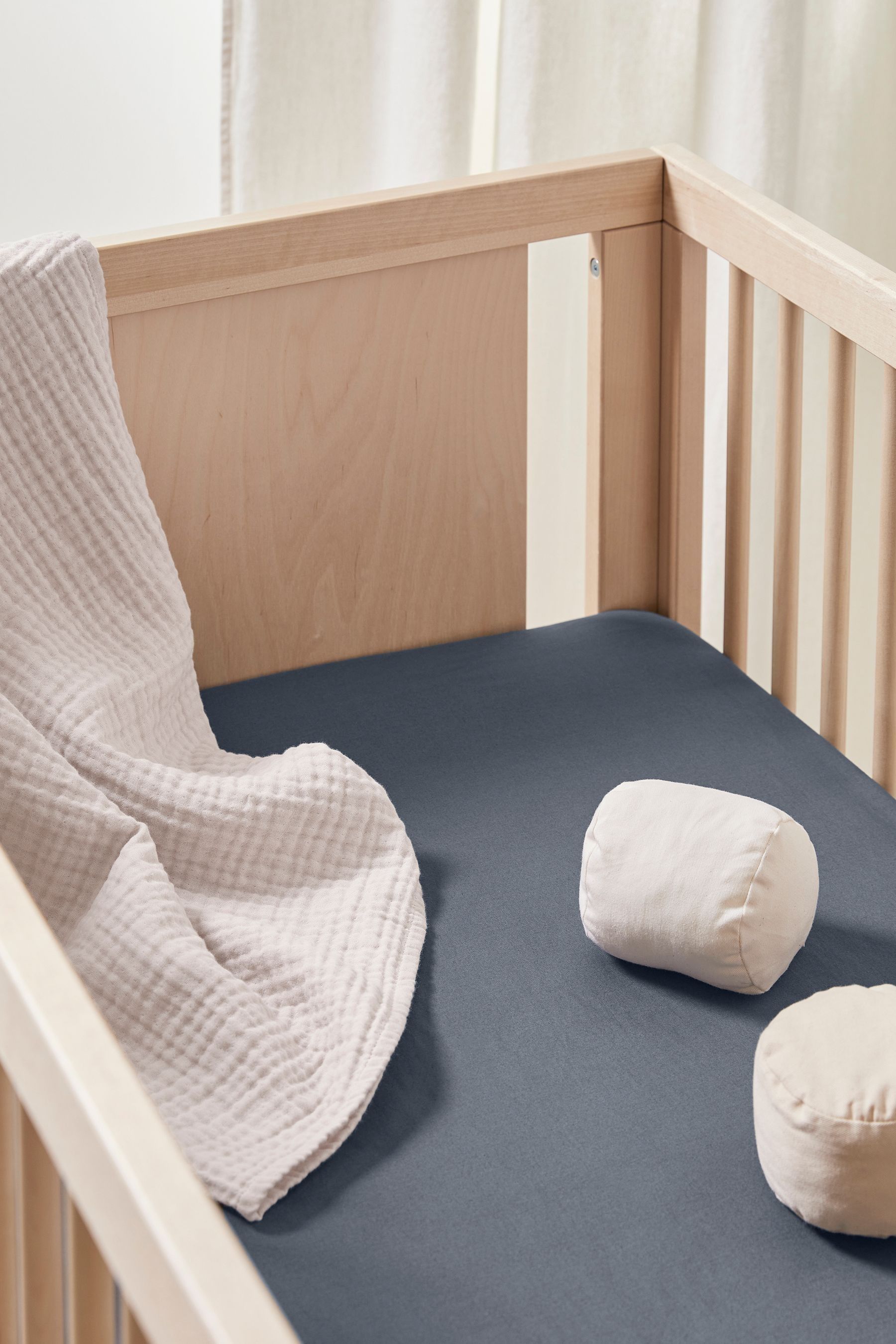 Blue cot bed sheets discount
