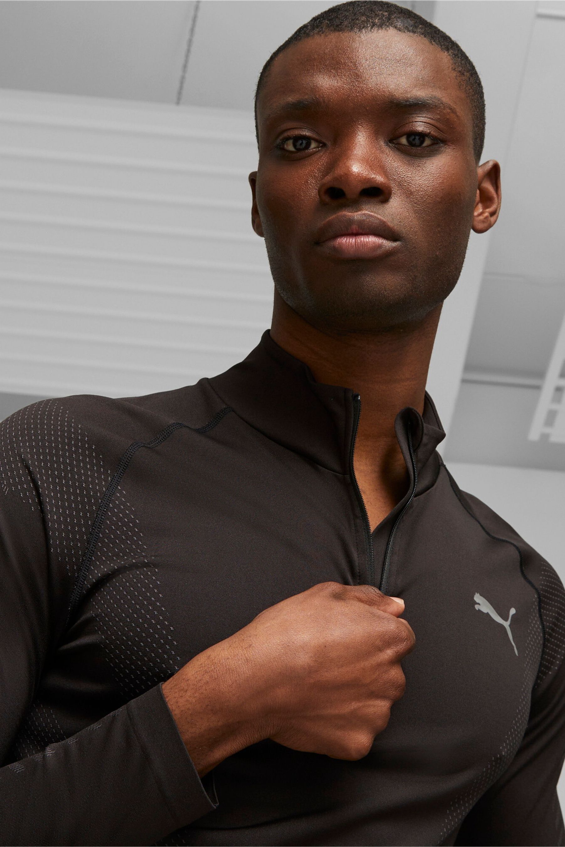 Buy Puma Black Formknit Seamless Mens Half Zip Training Top from