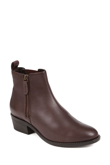 Pavers Van Dal Leather Heeled Chelsea Brown Boots