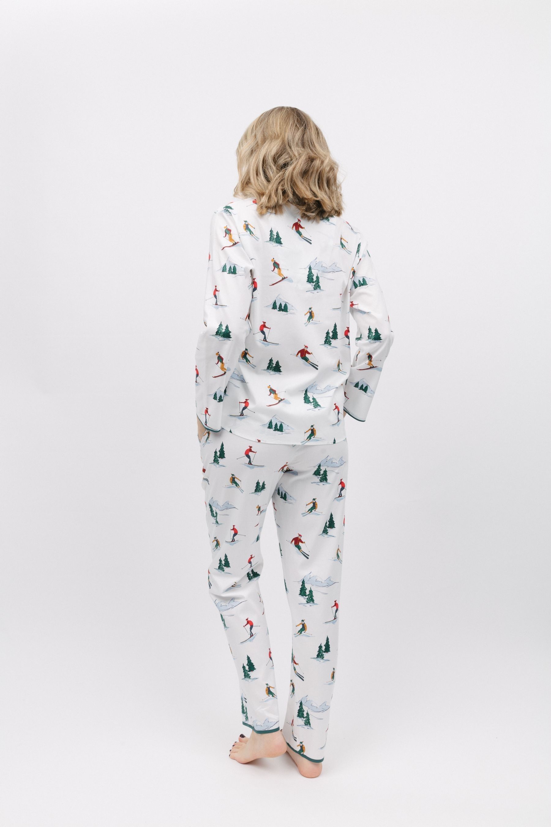 Cyberjammies White Ski Print Pyjamas Set