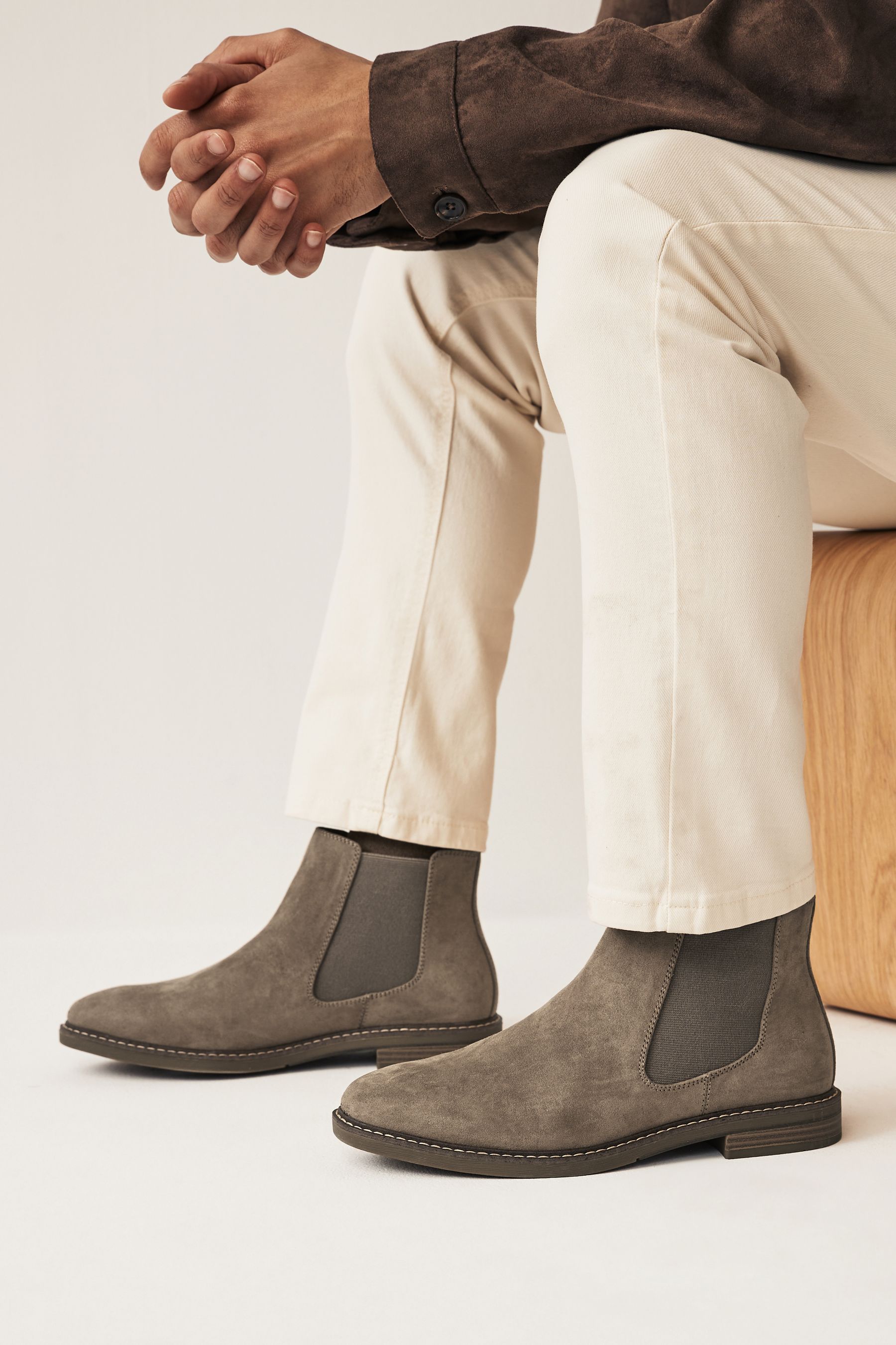 Chelsea boots taupe store