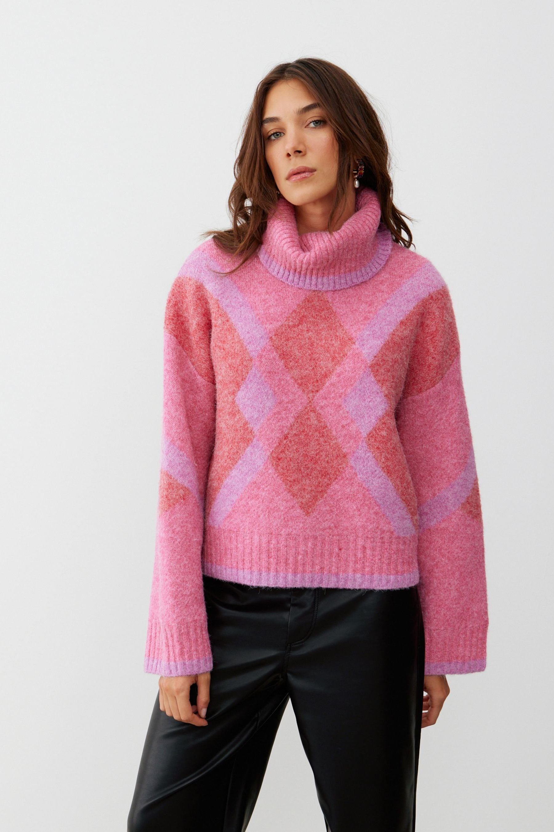 Pink diamond jumper sale