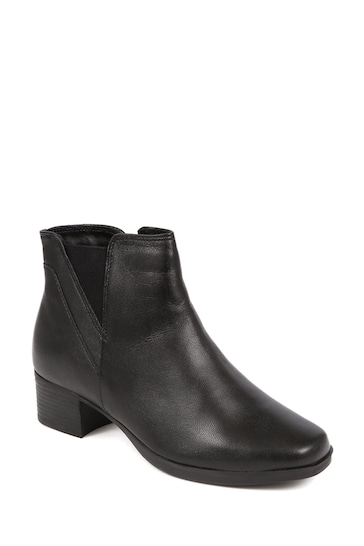 Pavers Heeled Leather Black Ankle Boots